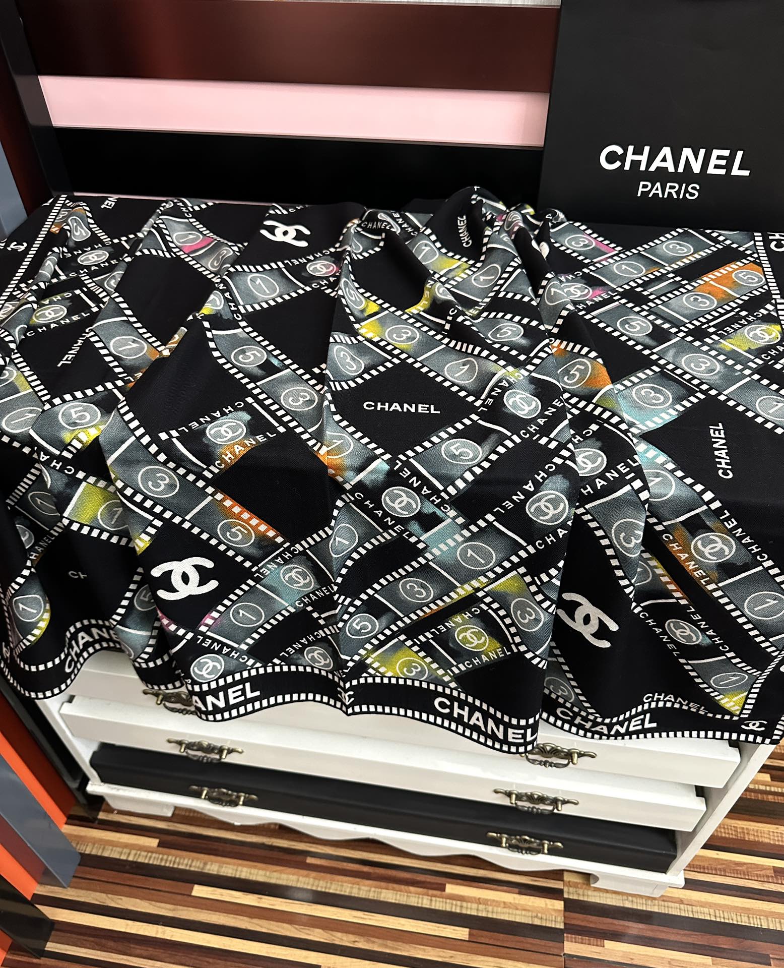 上新❤️香奈儿 ZG同步 太美了 【双面同色】香奶奶永远设计优雅风格[礼物]~气质到骨子里[色]香奶奶新