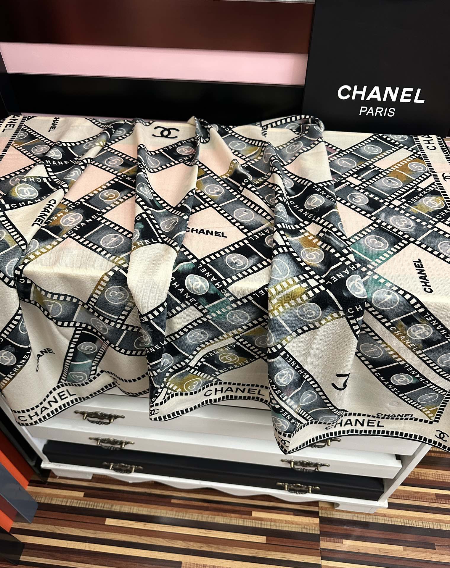 上新❤️香奈儿 ZG同步 太美了 【双面同色】香奶奶永远设计优雅风格[礼物]~气质到骨子里[色]香奶奶新