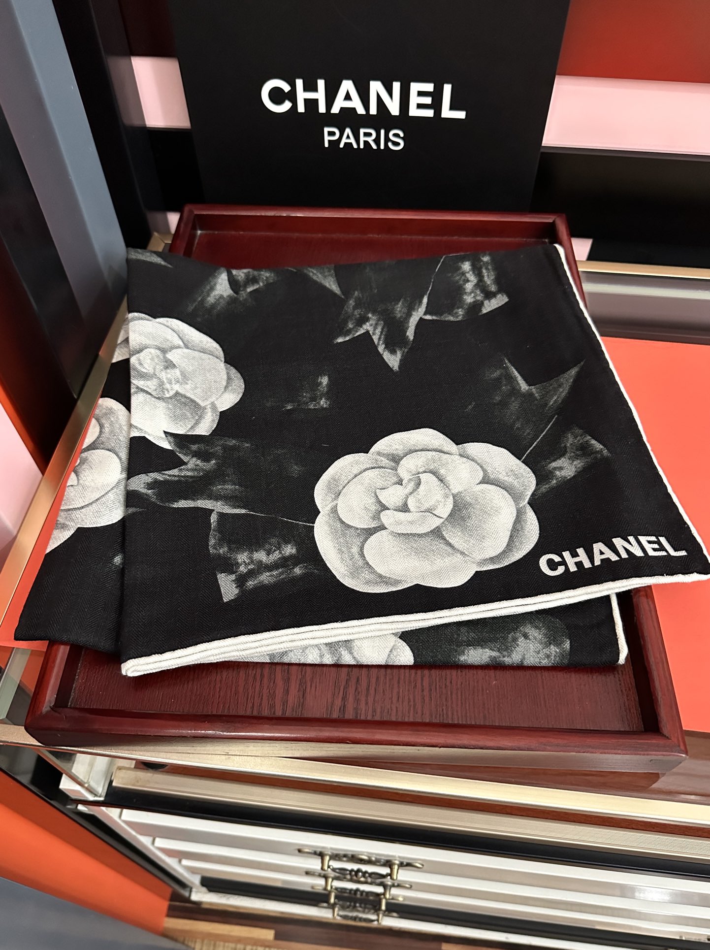 上新❤️ 香奈儿 2026 ZG同步太美了 双面同色[發]【经典山茶花】设计优雅风[礼物]~气质到骨子里