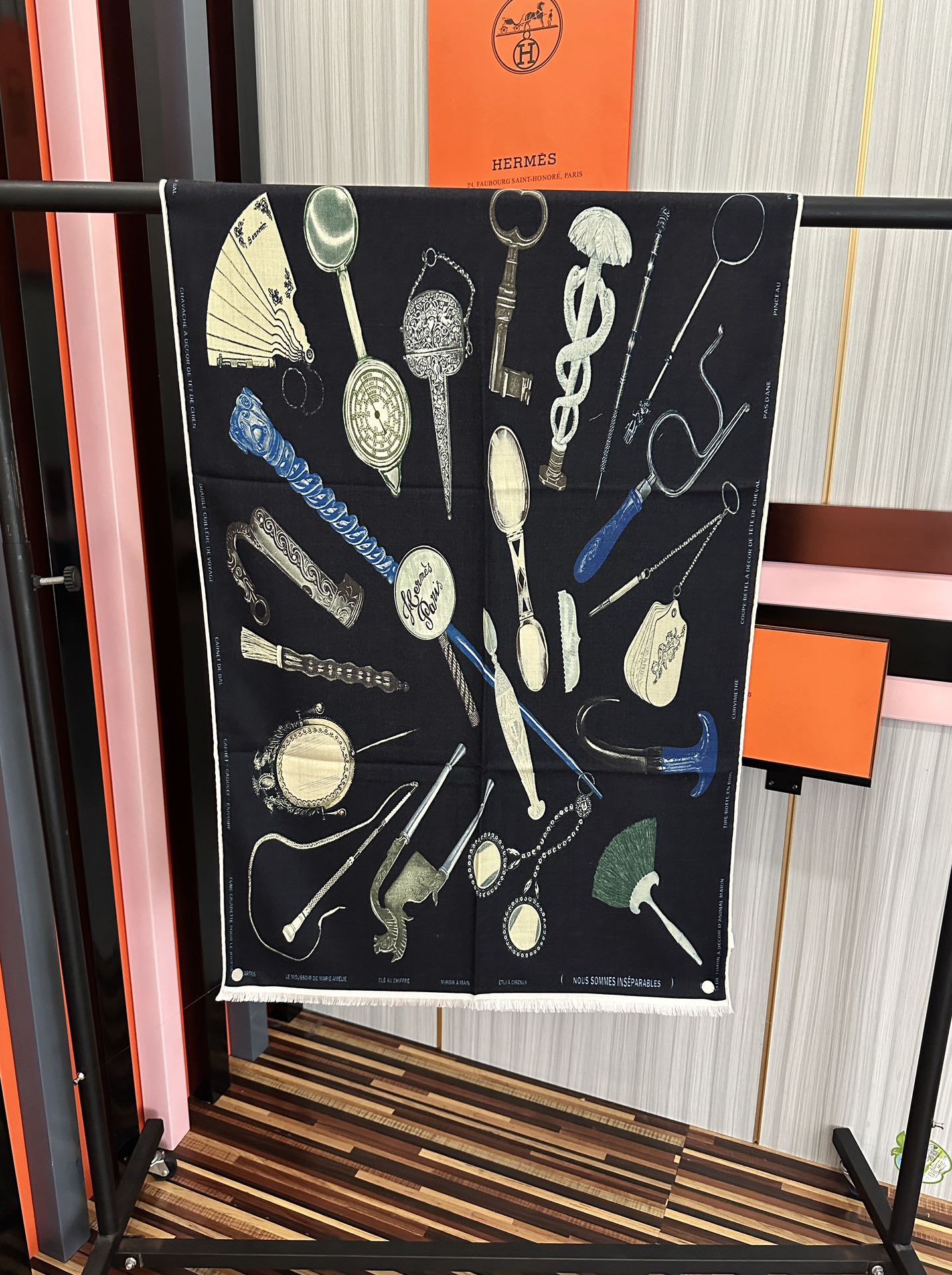 。新款 2026爱马仕。【型影相随】双面同色 太美了[吃瓜]下手一定要快[嘴唇]四季都可以用[勾引]真心