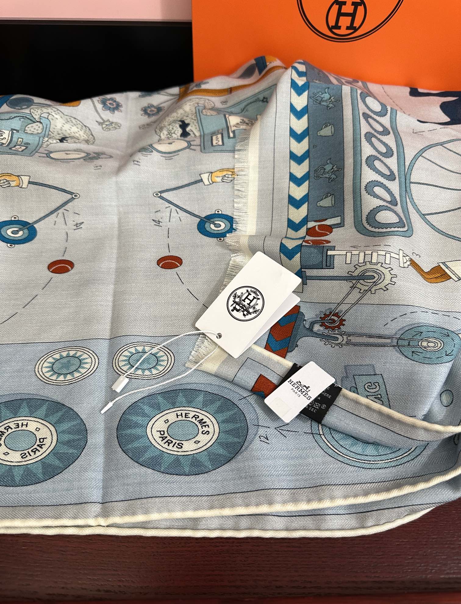 新款 爱马仕。【双面同色骏马】太美了[吃瓜][嘴唇]四季都可以用[勾引]真心美的让人非常非上身效果简直美