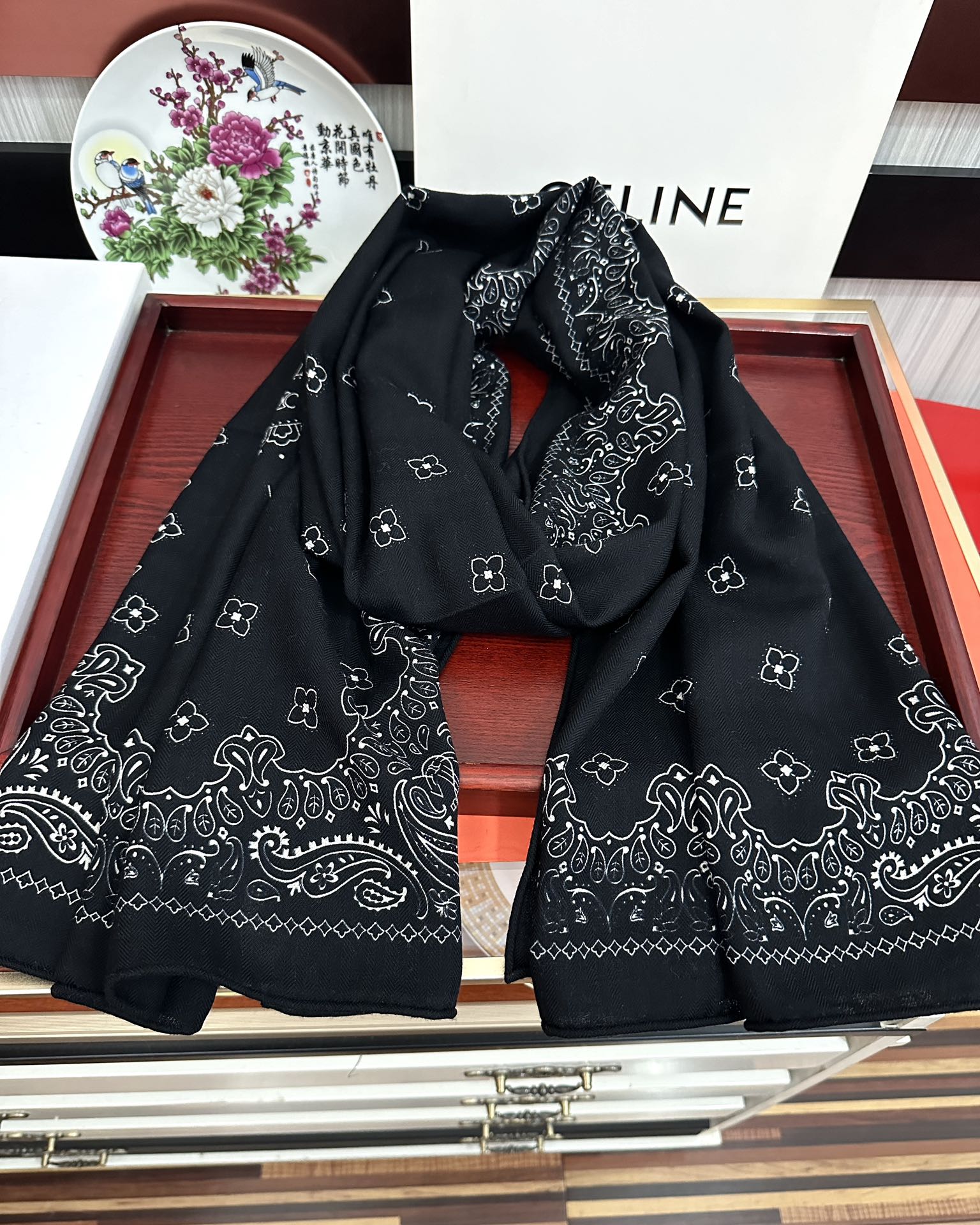 。赛琳 2026最新款【双面同色印花】[吃瓜]下手一定要快[嘴唇]四季都可以用[勾引]真心美的让人非常非