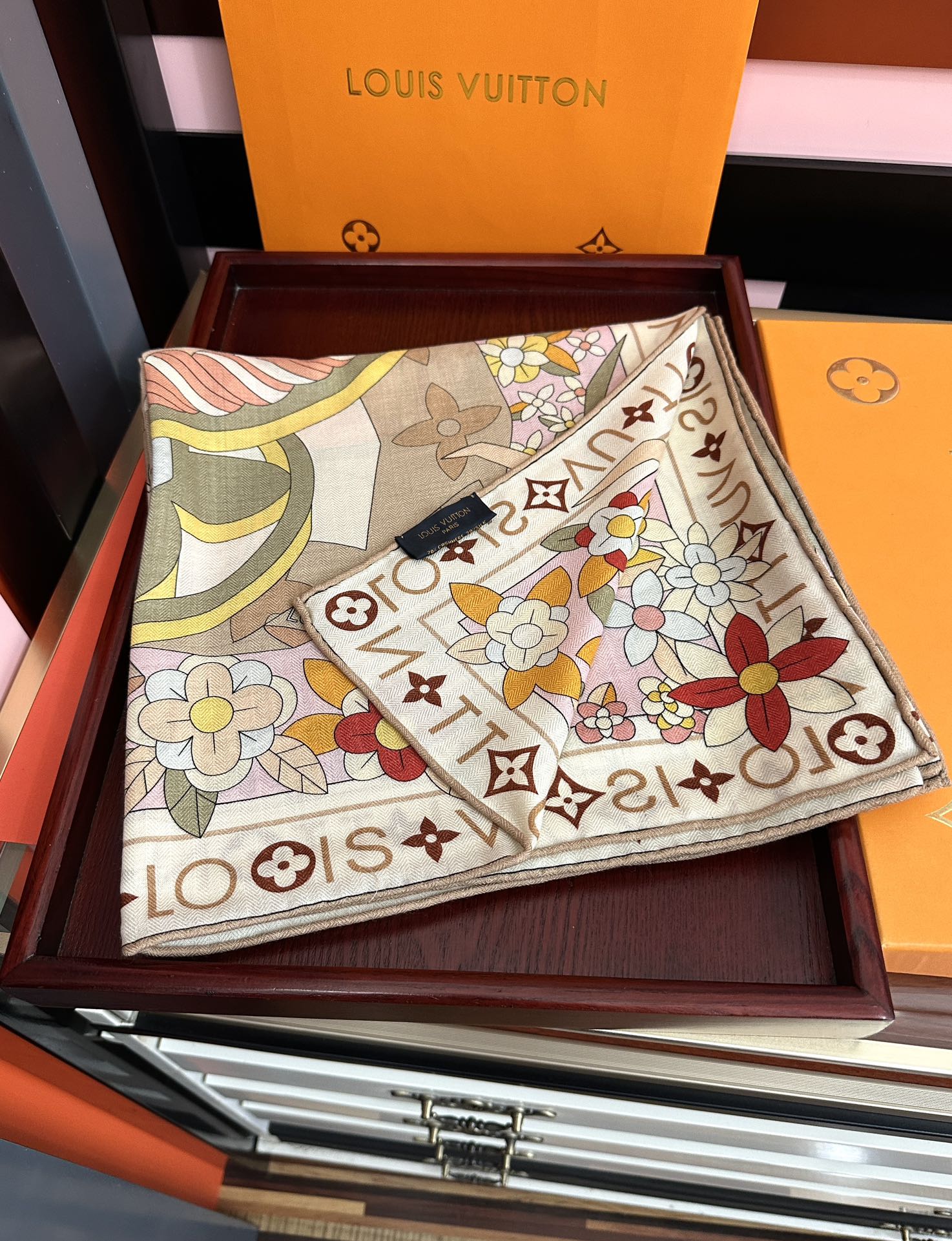 ❤️新款LV 2026高品质 ZG同步【双面同色】经典优雅[礼物]~气质到骨子里[色]新一季的面料超高级