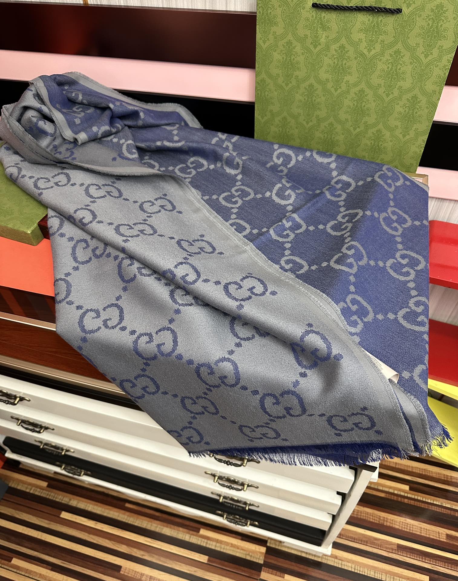 💖高品质 古奇【GG格子双面长巾】[爱心]中性款男女都可以用，😄经典GG图案是在30年代开始使用的标志性