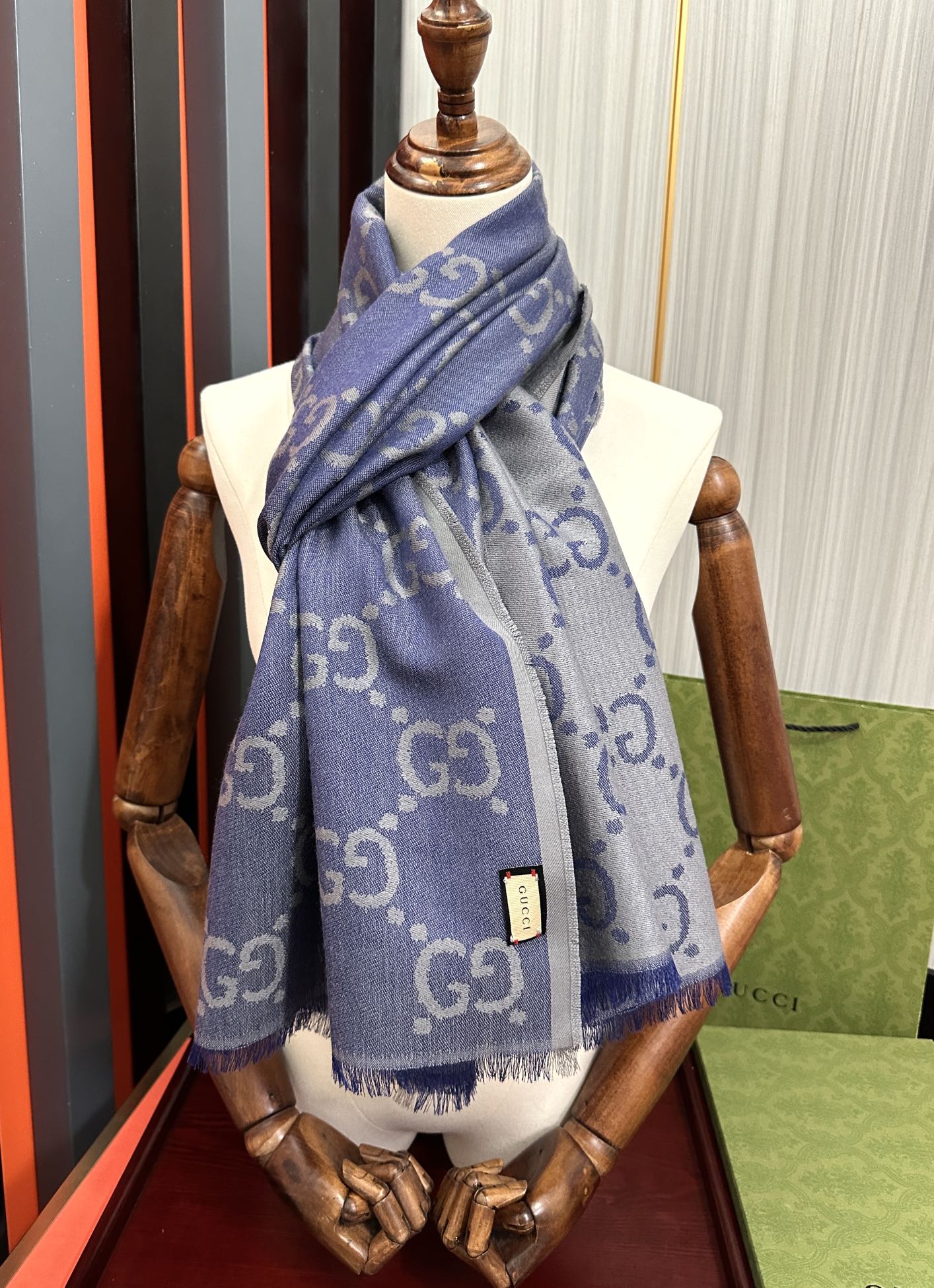 💖高品质 古奇【GG格子双面长巾】[爱心]中性款男女都可以用，😄经典GG图案是在30年代开始使用的标志性