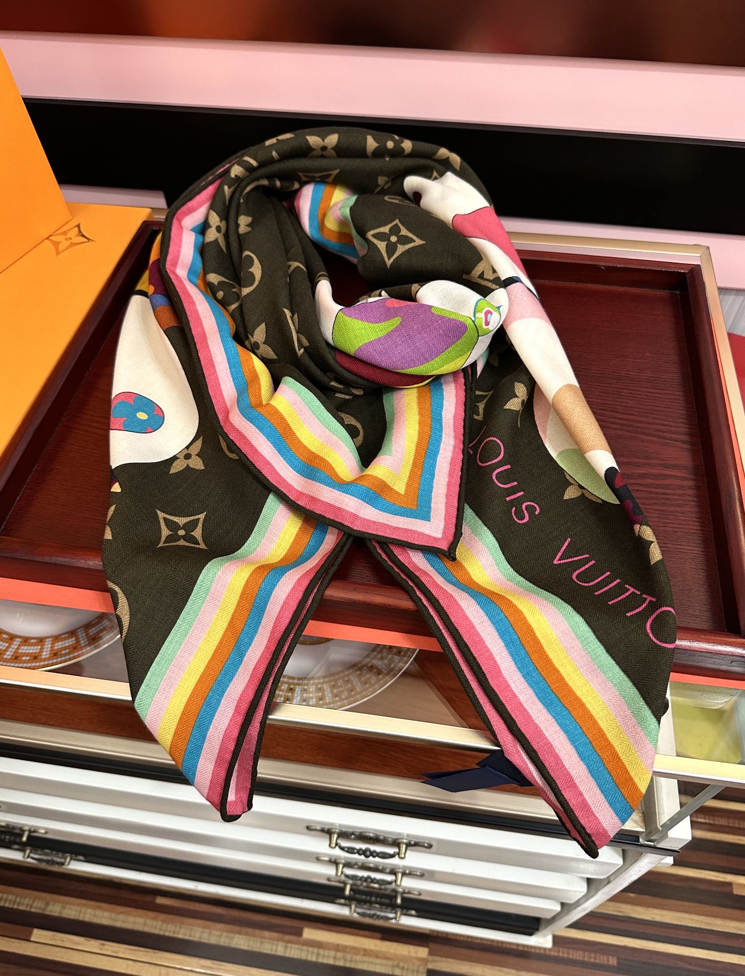 新款❤️LV 2026太美了ZG同步 【双面同色】今年最流行的花型 经典优雅[礼物]~气质到骨子里[色]