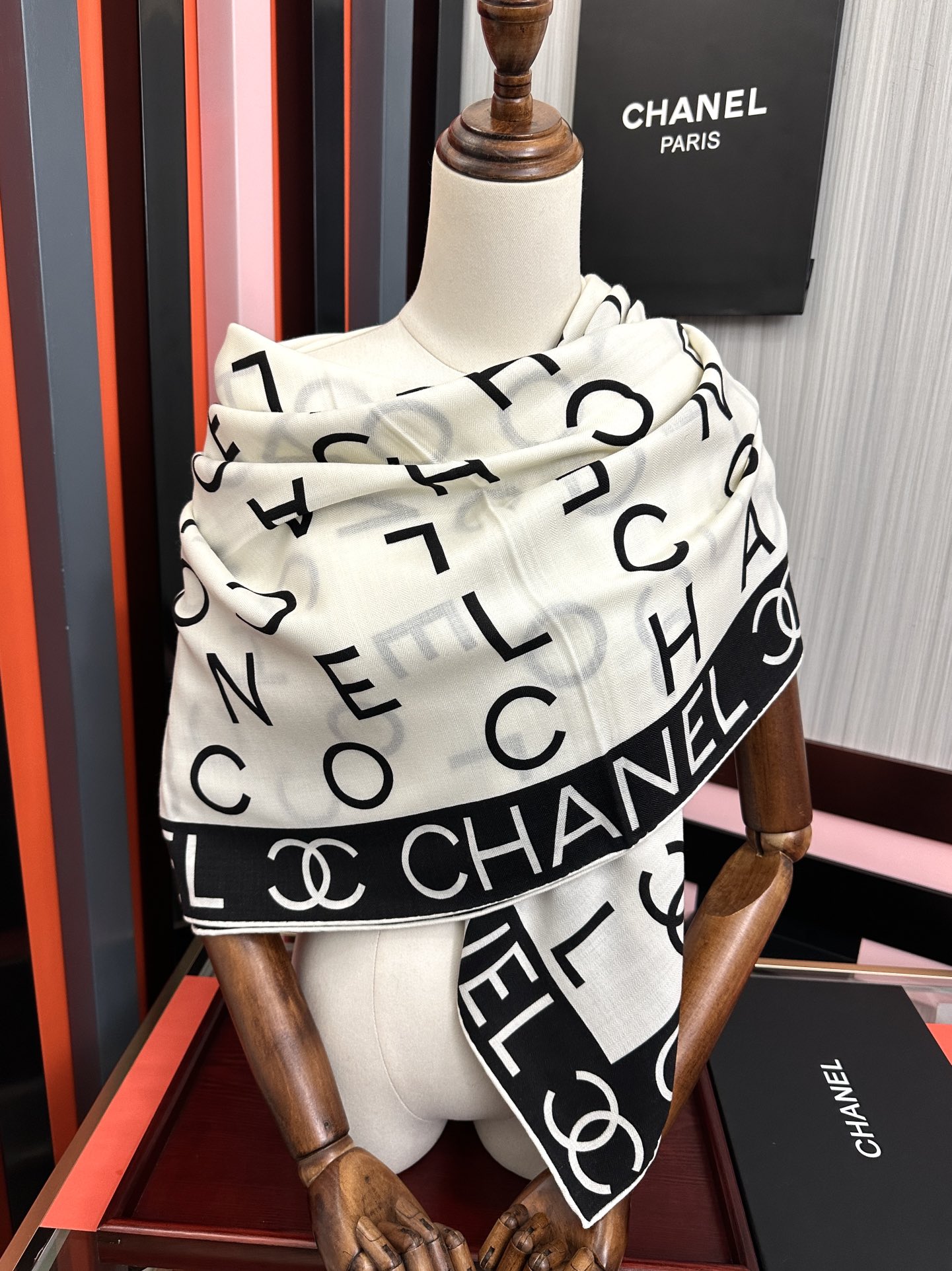 上新❤️香奈儿 【双面同色】2026太美了[發]🎩设计优雅风[礼物]~气质到骨子里[色]香奶奶新一季的面