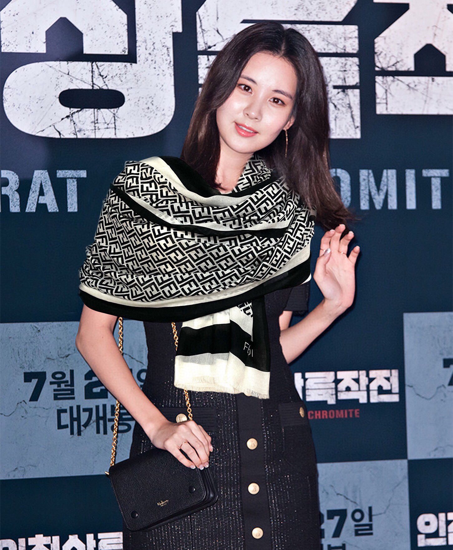 。新款2026 F家最新款银丝【FF银丝印花长巾】💟 度假及日常都非常好搭配的款😍订】一看到就想去旅游‼