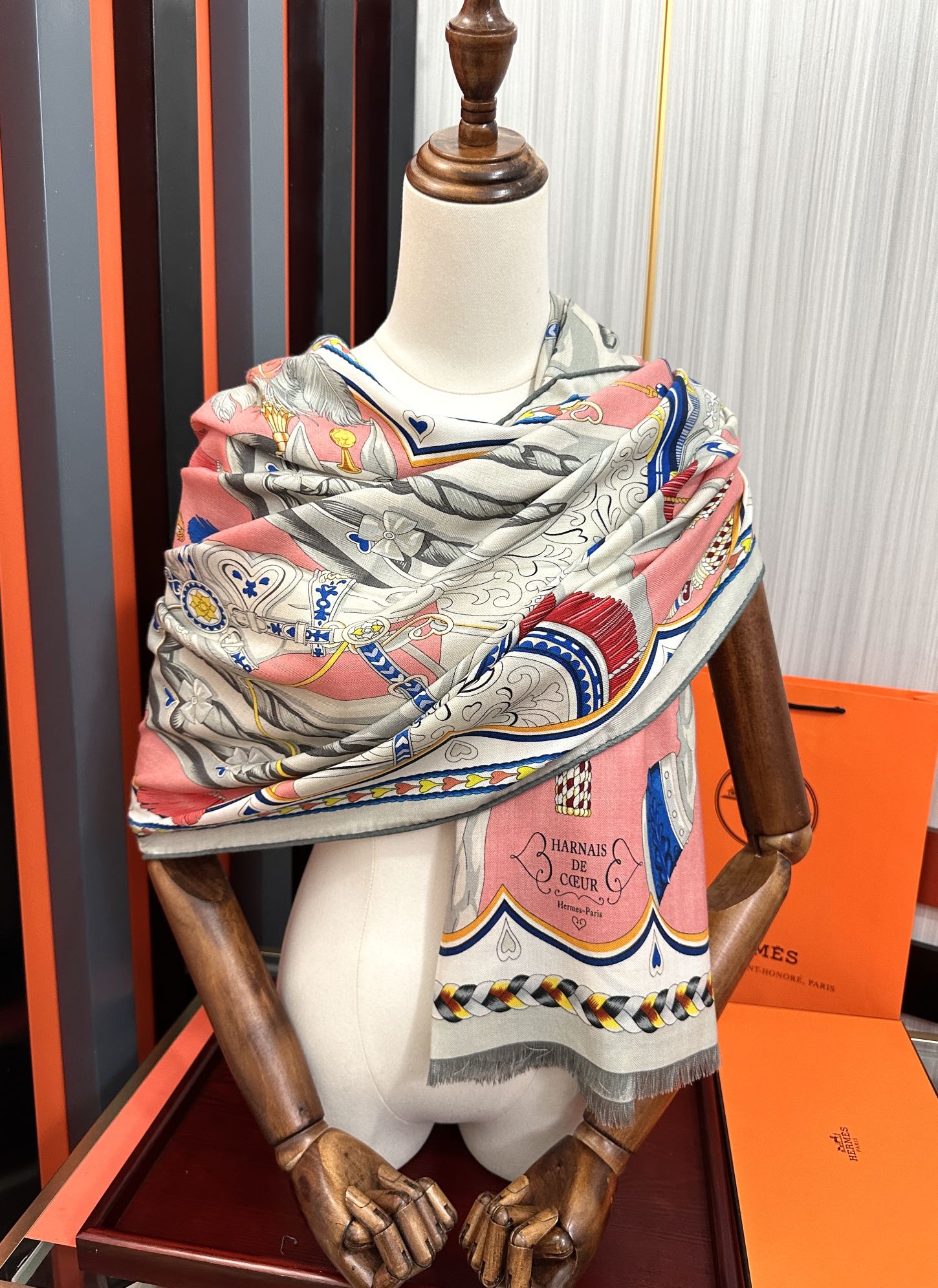 上新 2026 爱马仕。【双面同色骏马奔腾】太美了[吃瓜]下手一定要快[嘴唇]四季都可以用[勾引]真心美