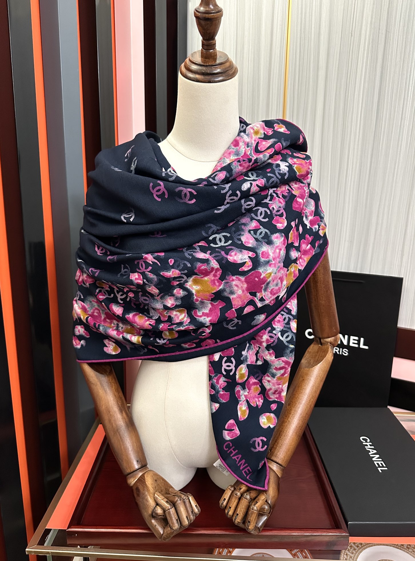 ❤️香奈儿 【2026双面同色印花】太美了[發]经典茶花帽子🎩设计优雅风[礼物]~气质到骨子里[色]香奶