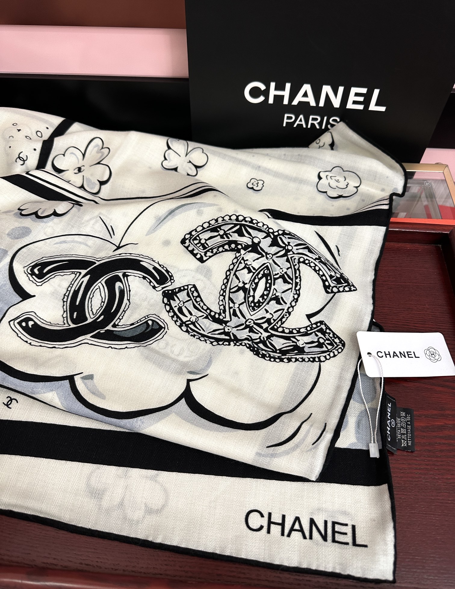 新款❤️ 2026 香奈儿 太美了 【双面同色】[礼物]~气质到骨子里[色]香奶奶新一季的面料超高级，真