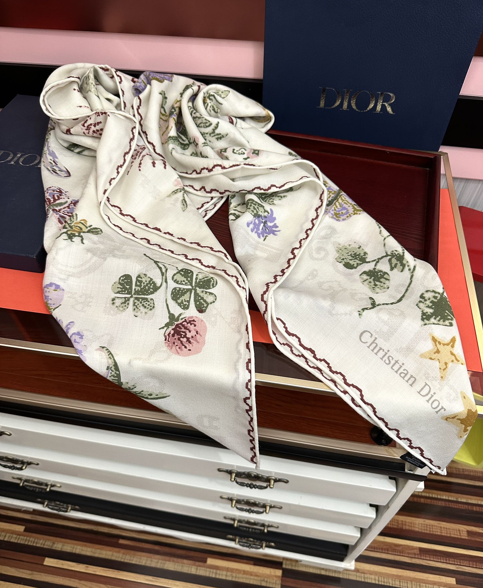 上新❤️迪奥 ZG同步2026【双面同色】经典优雅[礼物]~气质到骨子里[色]新一季的面料超高级，真心超