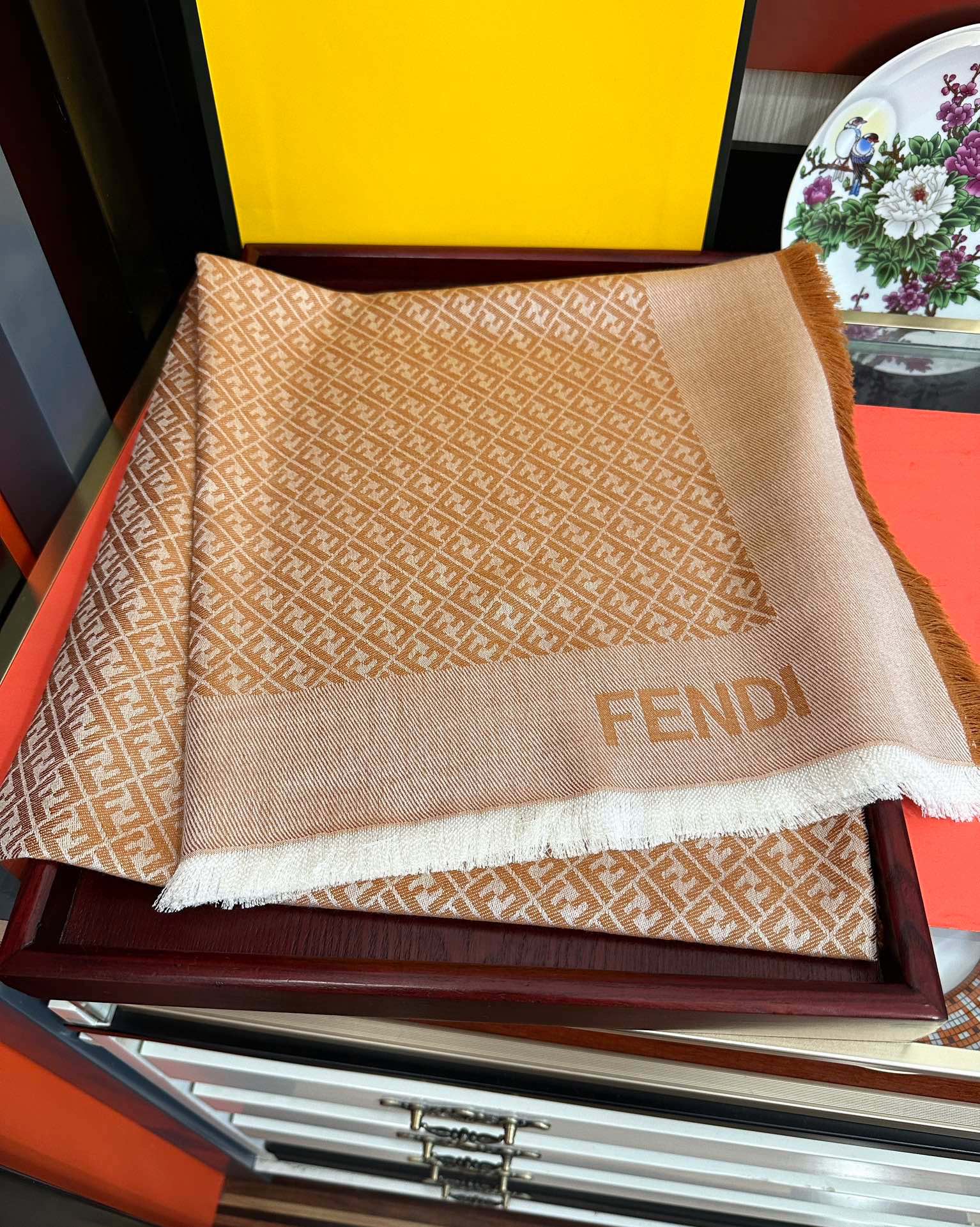 Fendi 上新 芬迪 2026重磅推荐F字母标志 太美了 永不过时 好货不怕晚 款F家人手 一条最最 款