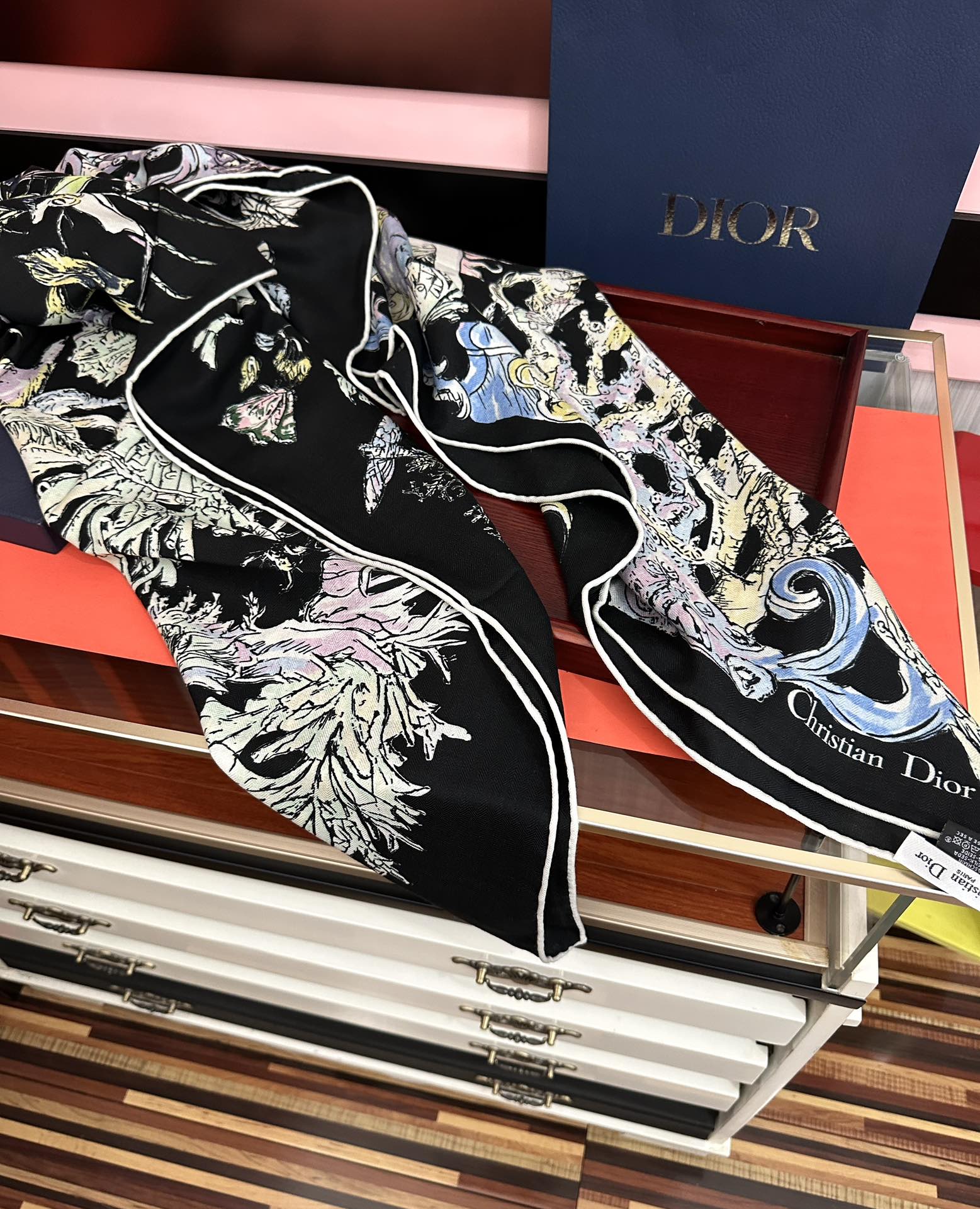 Dior 迪奥 太美了ZG同步 【双面同色】 设计优雅风 ~气质到骨子里 新一季的面料超高级