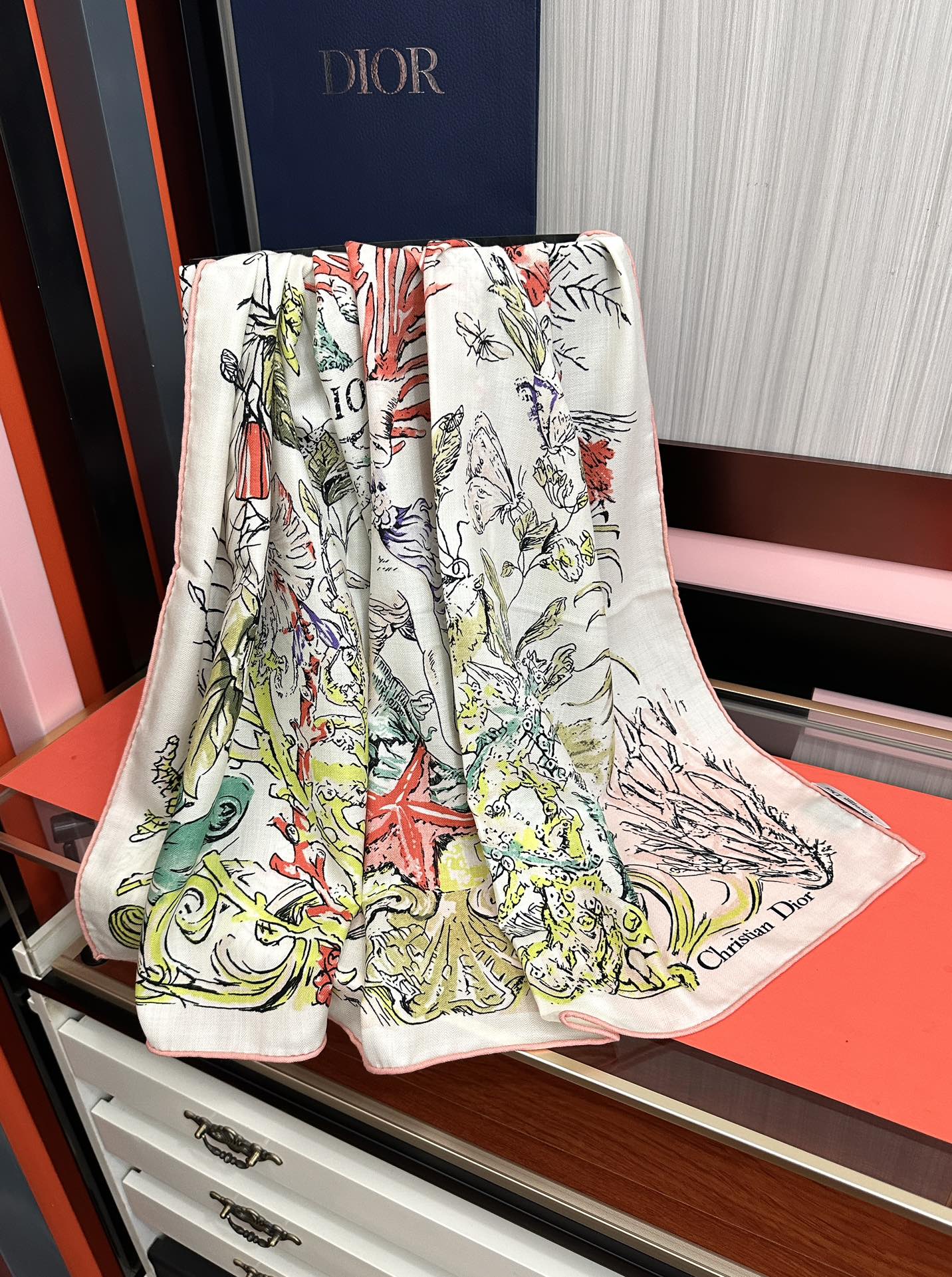 Dior 迪奥 太美了ZG同步 【双面同色】 设计优雅风 ~气质到骨子里 新一季的面料超高级