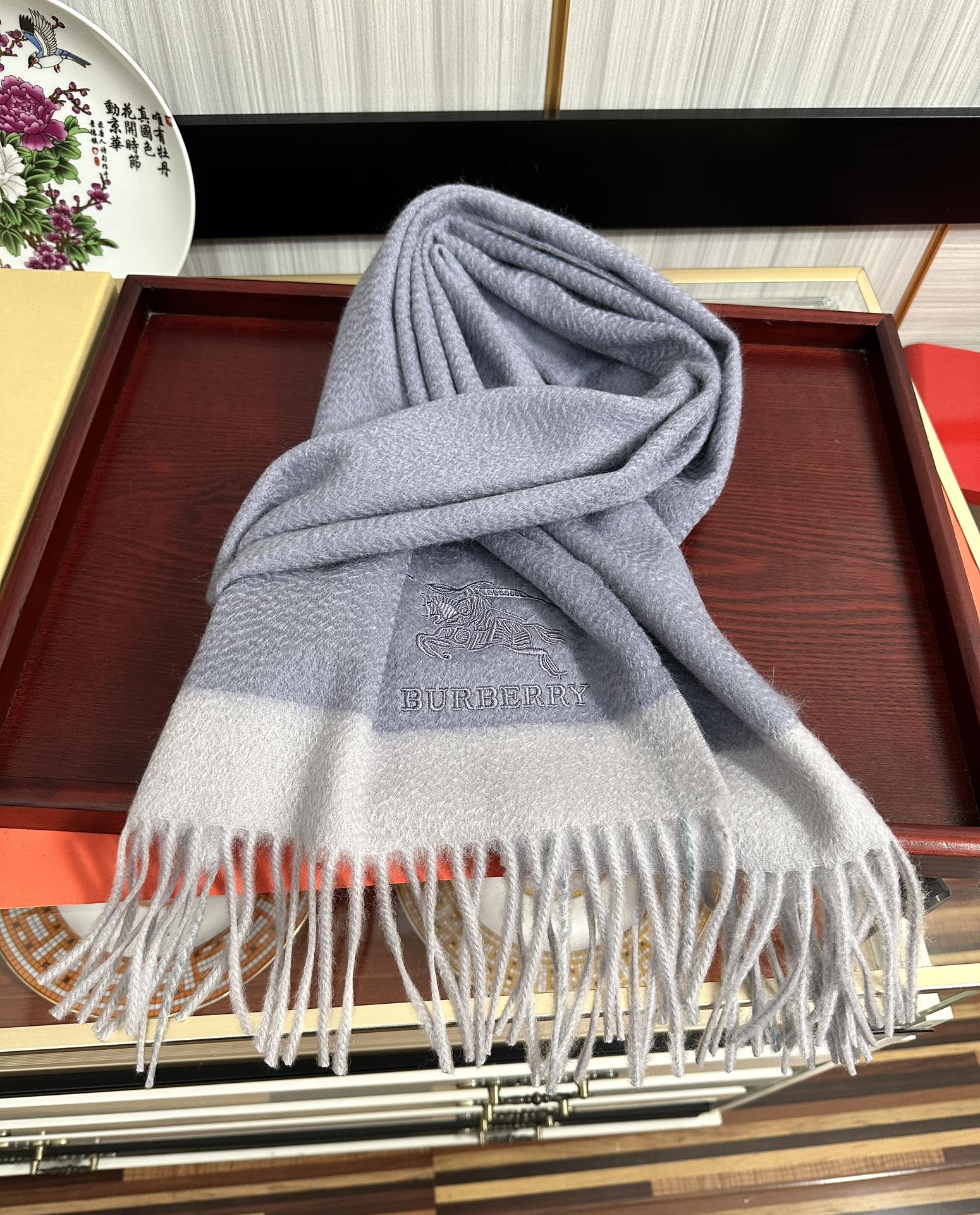 Burberry 125%山羊绒 巴宝莉 采用内蒙古山羊绒 2026最新款男女通用 重磅推荐 的格子