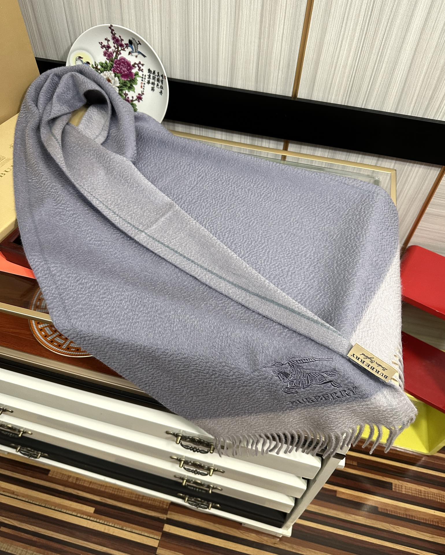 Burberry 125%山羊绒 巴宝莉 采用内蒙古山羊绒 2026最新款男女通用 重磅推荐 的格子
