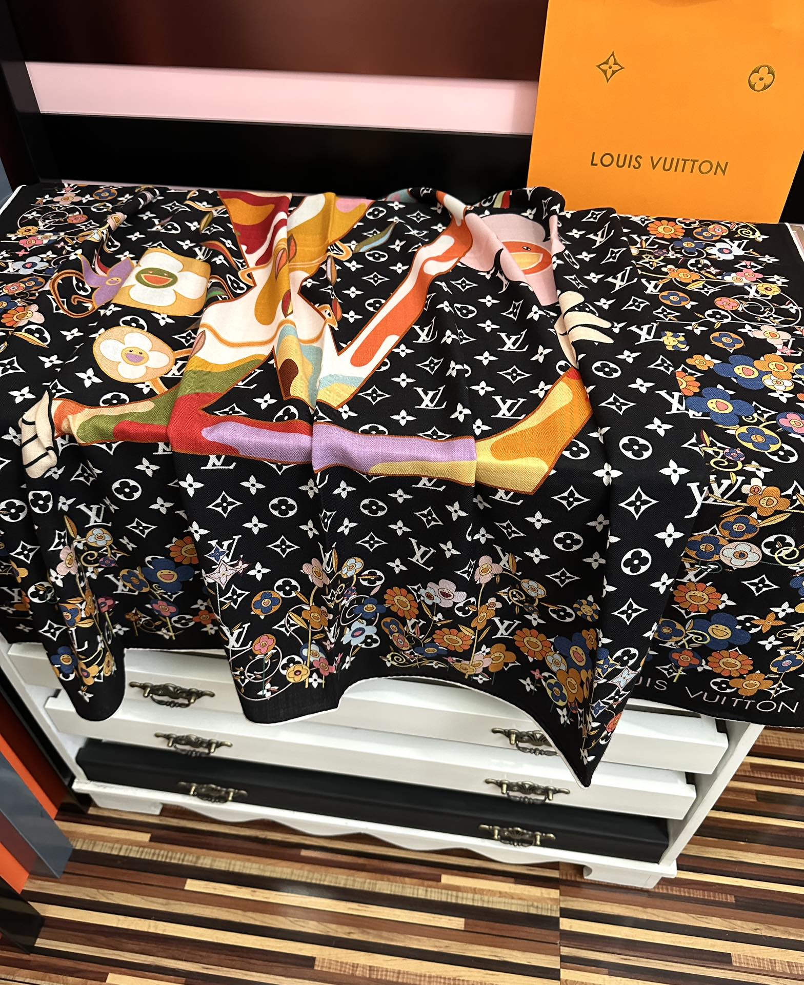 上新❤️LV 2026女士必备款ZG同步【双面同色】经典优雅[礼物]~气质到骨子里[色]新一季的面料超高