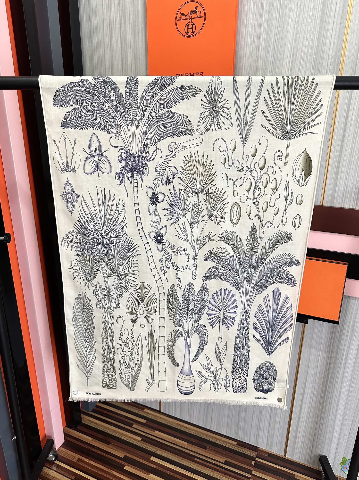 。爱马仕 太美了[吃瓜]下手一定要快[嘴唇]四季都可以用[勾引]真心美的让人非常非上身效果简直美翻了 品