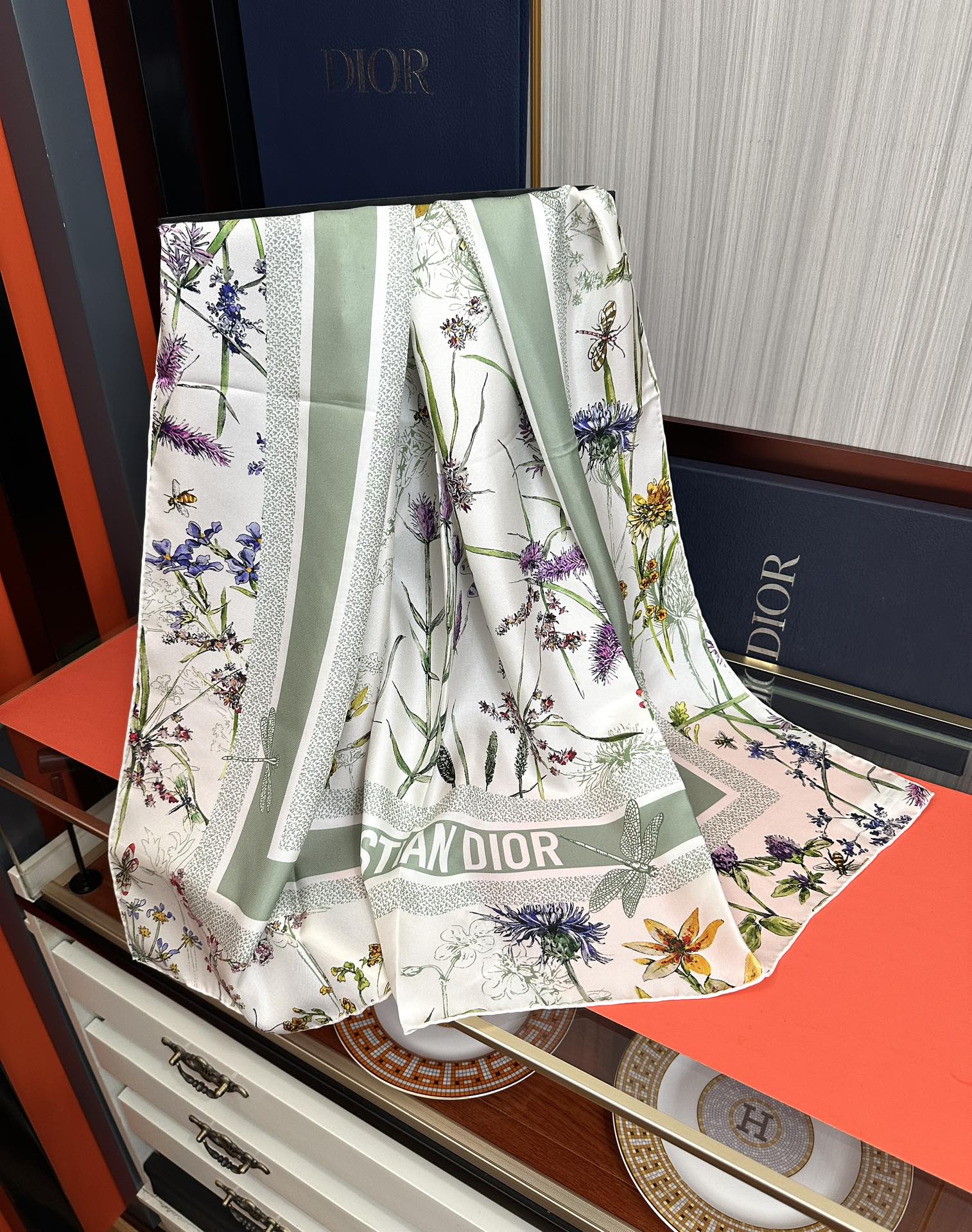 。高版本 迪奥 太美了 2026春夏季新款，太美了[玫瑰]买到都说好👍下手一定要快高端 大爱❤️女人尤物