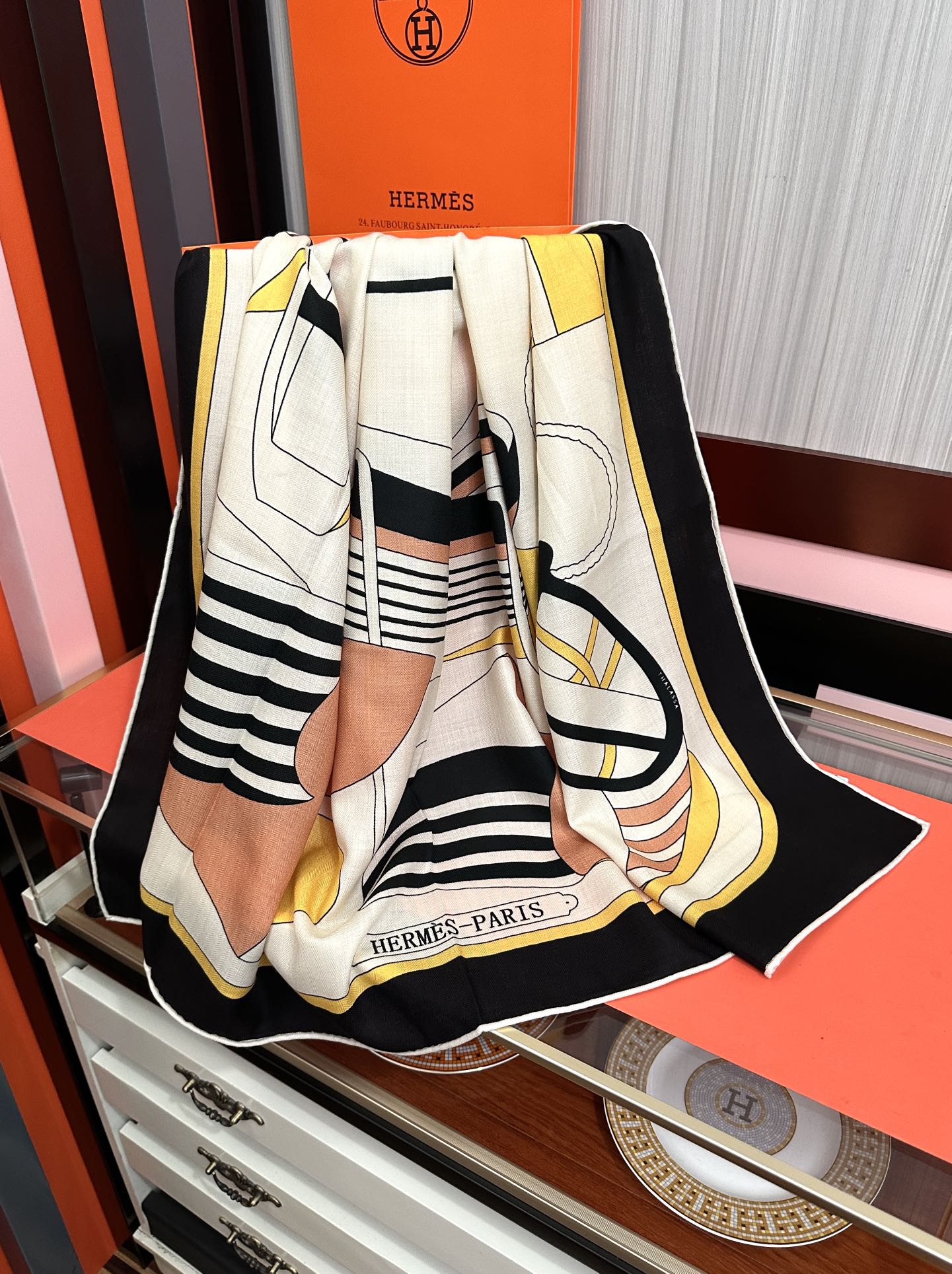 。爱马仕2026 秋冬新款[爱心]【马术学院】新一季丝巾采购清单估计各位养马人们已经列好了[太阳]我就不