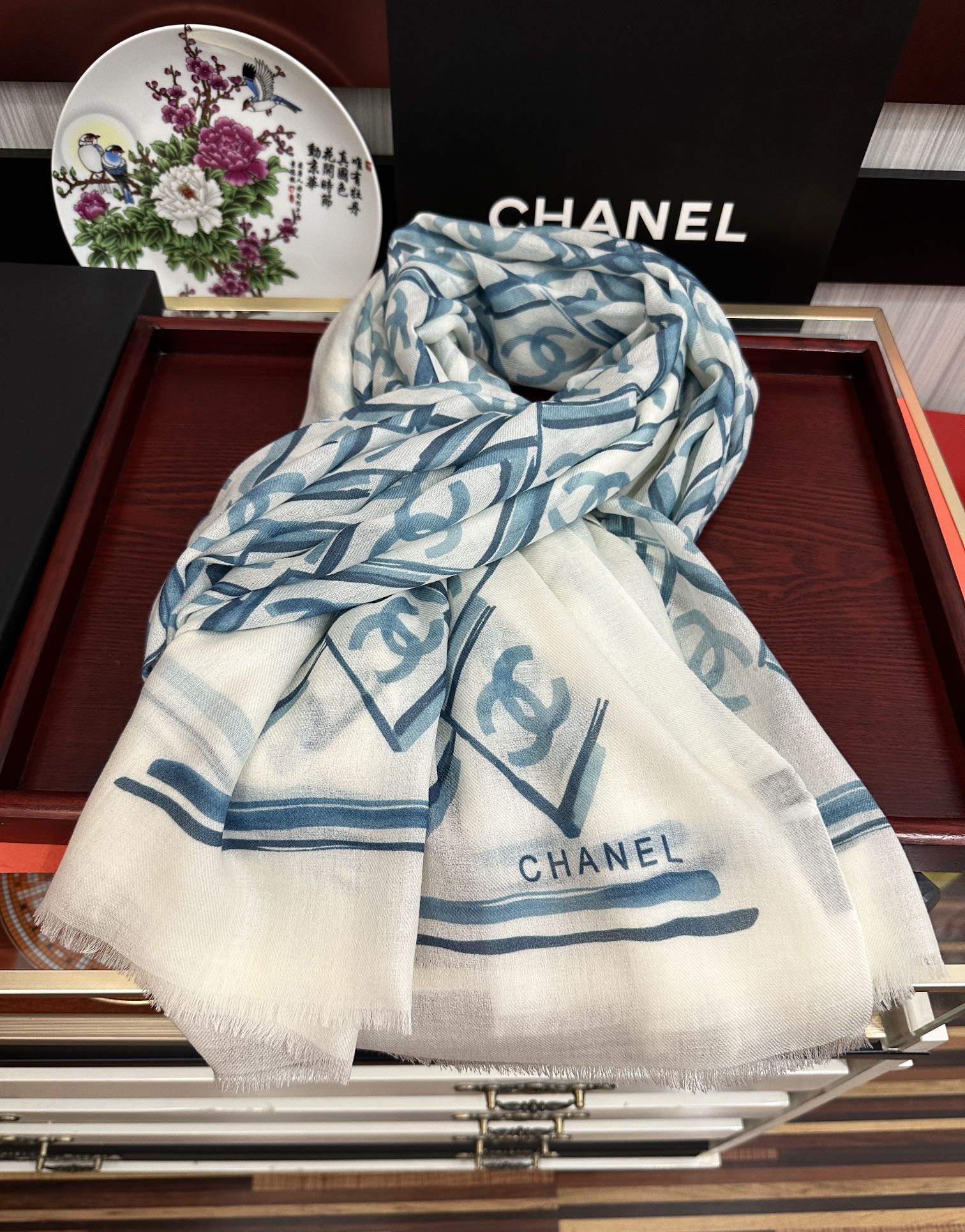 Chanel 小香2026最新款 真心赞 【双c羊绒长巾】 实物真心美 细节都可见 高端 VI 绝对值得入手 尺寸：100x200cm