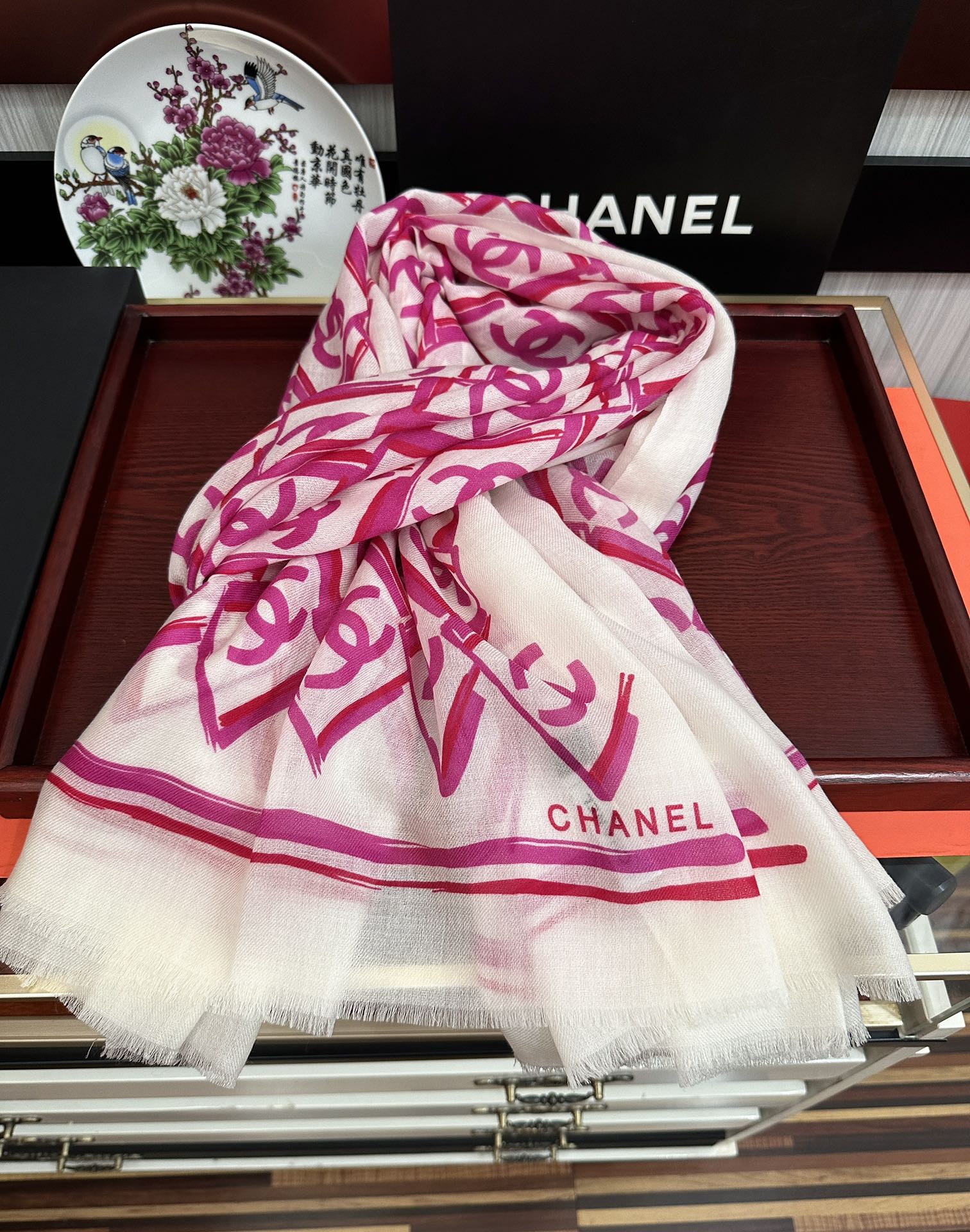 Chanel 小香2026最新款 真心赞 【双c羊绒长巾】 实物真心美 细节都可见 高端 VI 绝对值得入手 尺寸：100x200cm