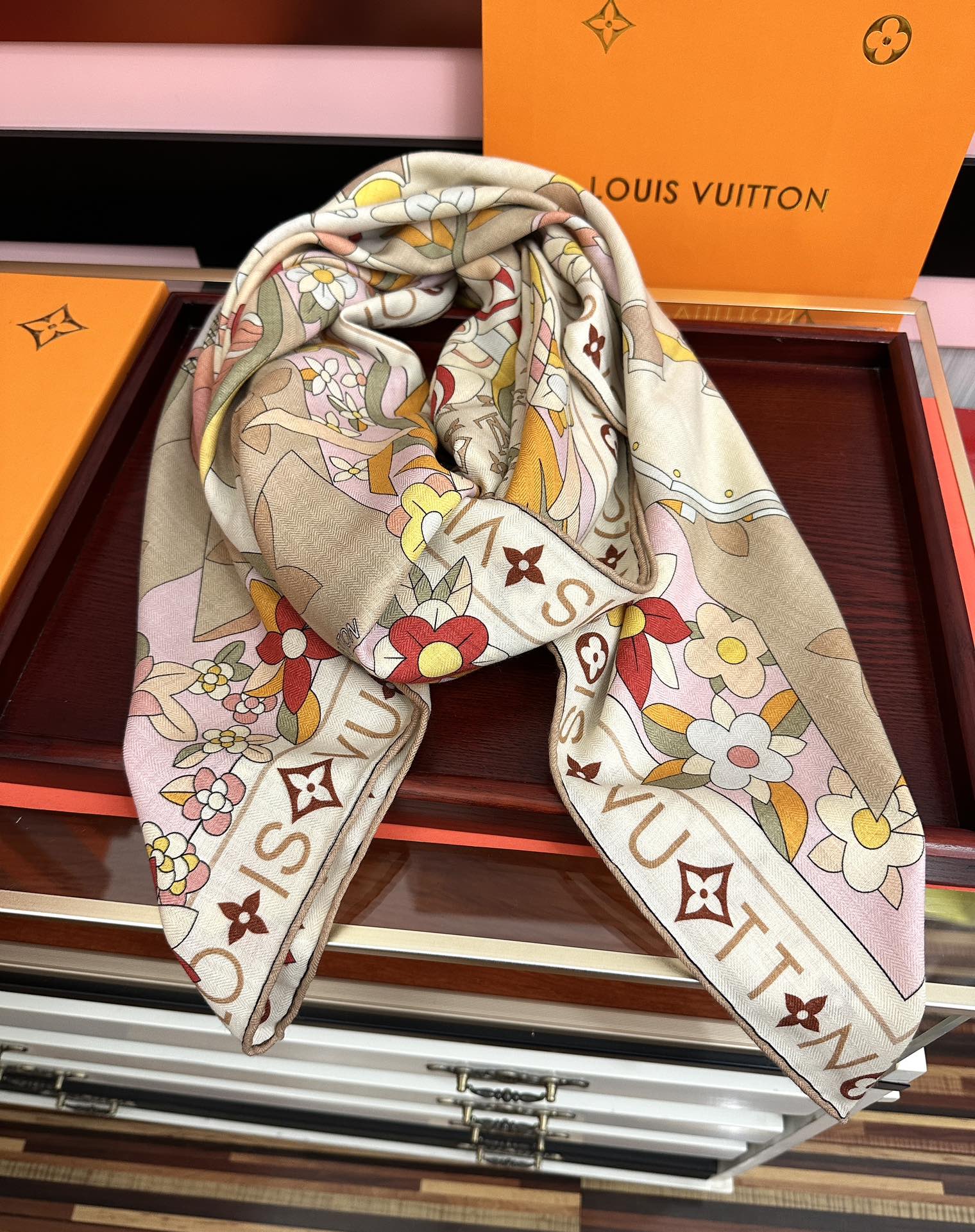 Unknown 新款LV 2026高品质 ZG同步【双面同色】 优雅 ~气质到骨子里 新一季的面料超高级