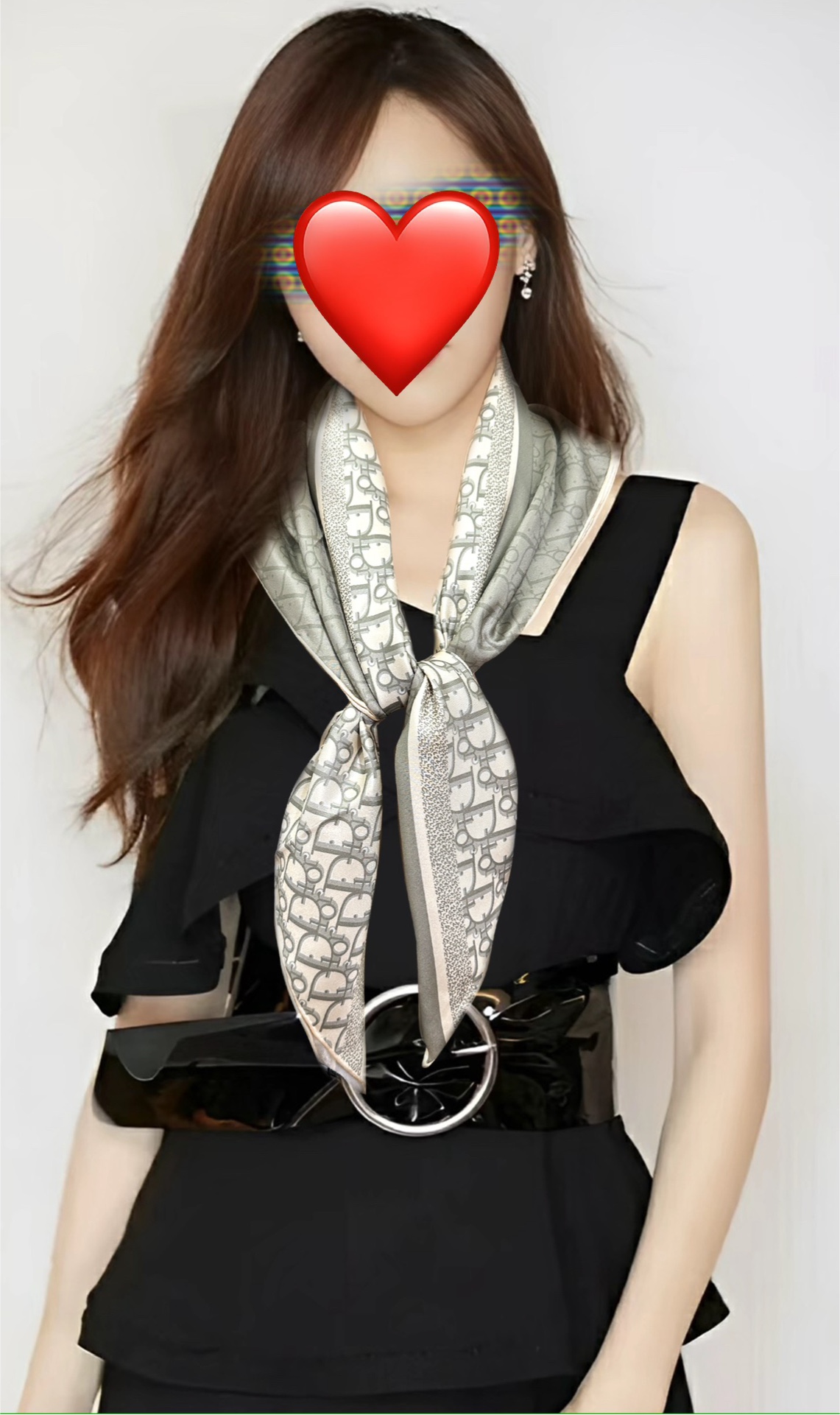 NO:821318,Diao 2026 [D printed letters] new spring and summer style, so beautiful [Rose] When you buy it, you must buy it quickly and high-end. I love women and stunners. The stock is very small. It can be used in all seasons. It is really beautiful and makes people very, very excited. The upper body effect is simply beautiful. The quality is perfect. The whole scarf gives people aura and is very delicate and beautiful at the same time. It is definitely a new style worth buying.  Once you get the real thing, you will be glad that you bought the right one. The material is real silk. The size is 90x90. High version scarf. High version scarf. Real silk.19860909迪澳2026【D字印花字母】春夏季新款,太美了[玫瑰]买到都说好下手一定要快高端 大爱女人尤物 货极少 四季都可以用真心美的让人非常非常心动 上身效果简直美翻了 品质非常完美整个围巾给人气场的同时又非常精致秀丽绝对值得入手的新款 实物一拿到就会庆幸自己是买对了,材质真丝,尺寸90x90高版本围巾,高版本围巾,real silk,scarf
