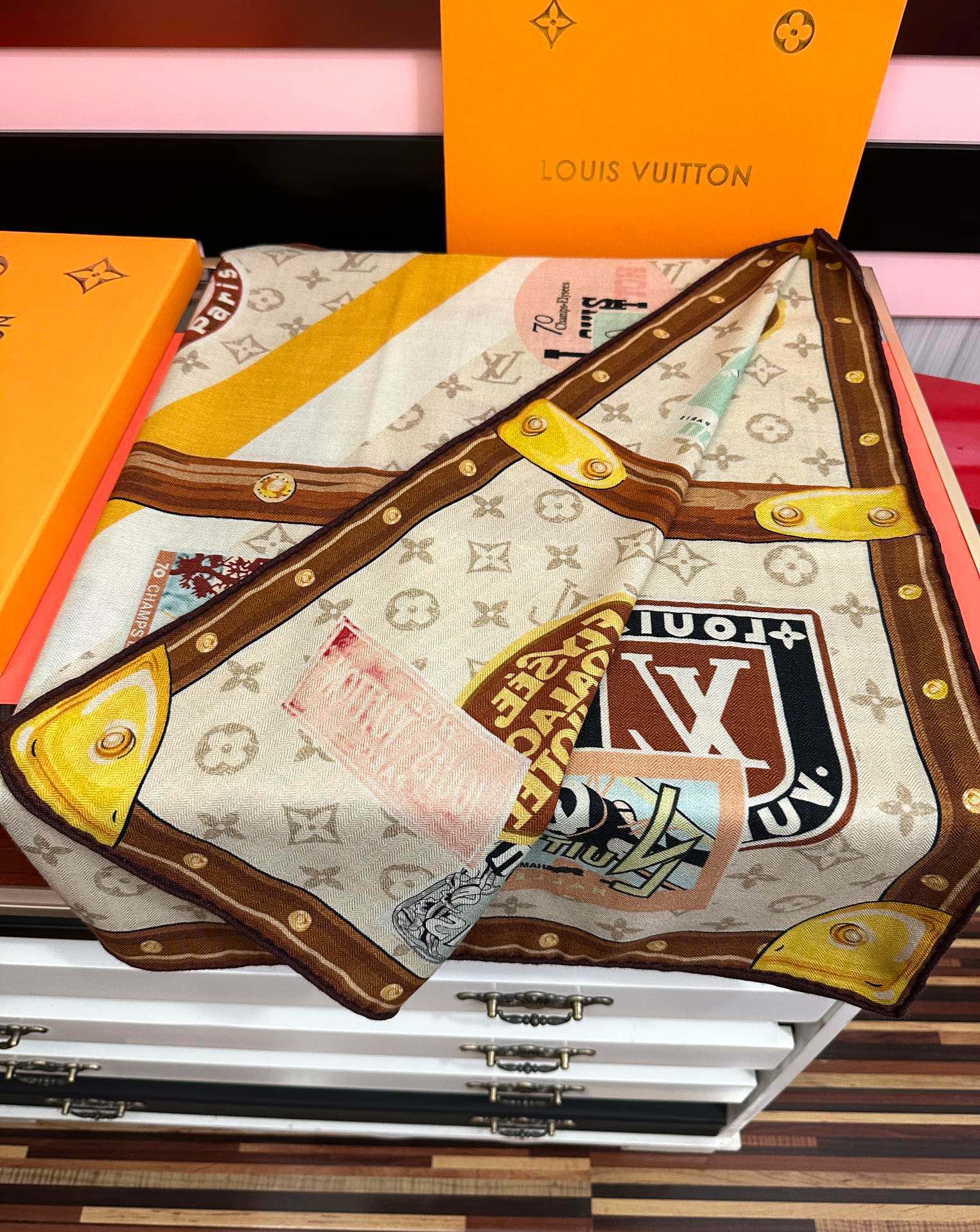 ❤️新款LV   2026高品质 官网同步【双面同色】经典优雅[礼物]~气质到骨子里[色]新一季的面料超