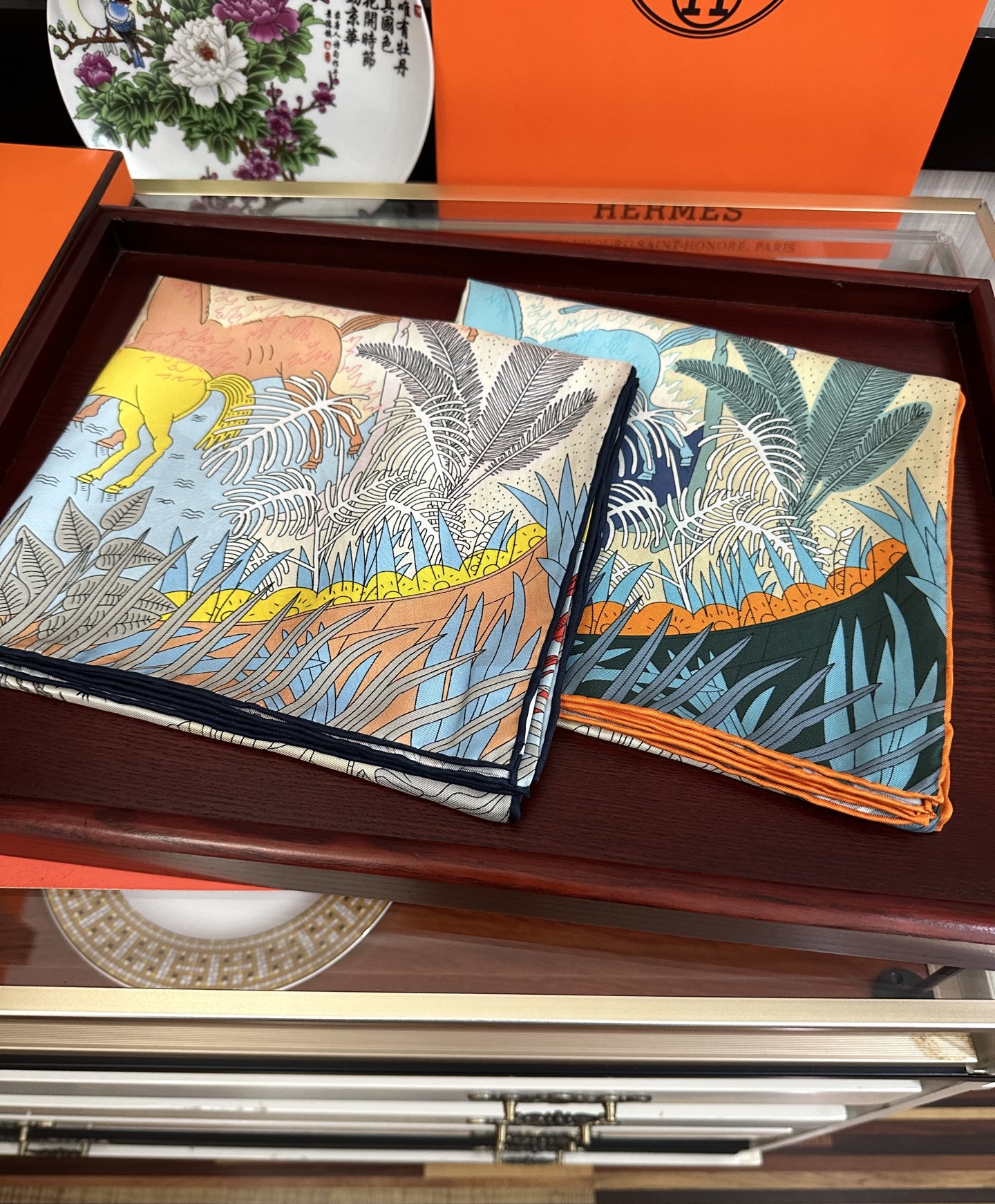 上新2026 。HERMES 重磅[庆祝]【大自然动物森林】方巾[嘴唇]精简时髦，品质感很显好[得意]好