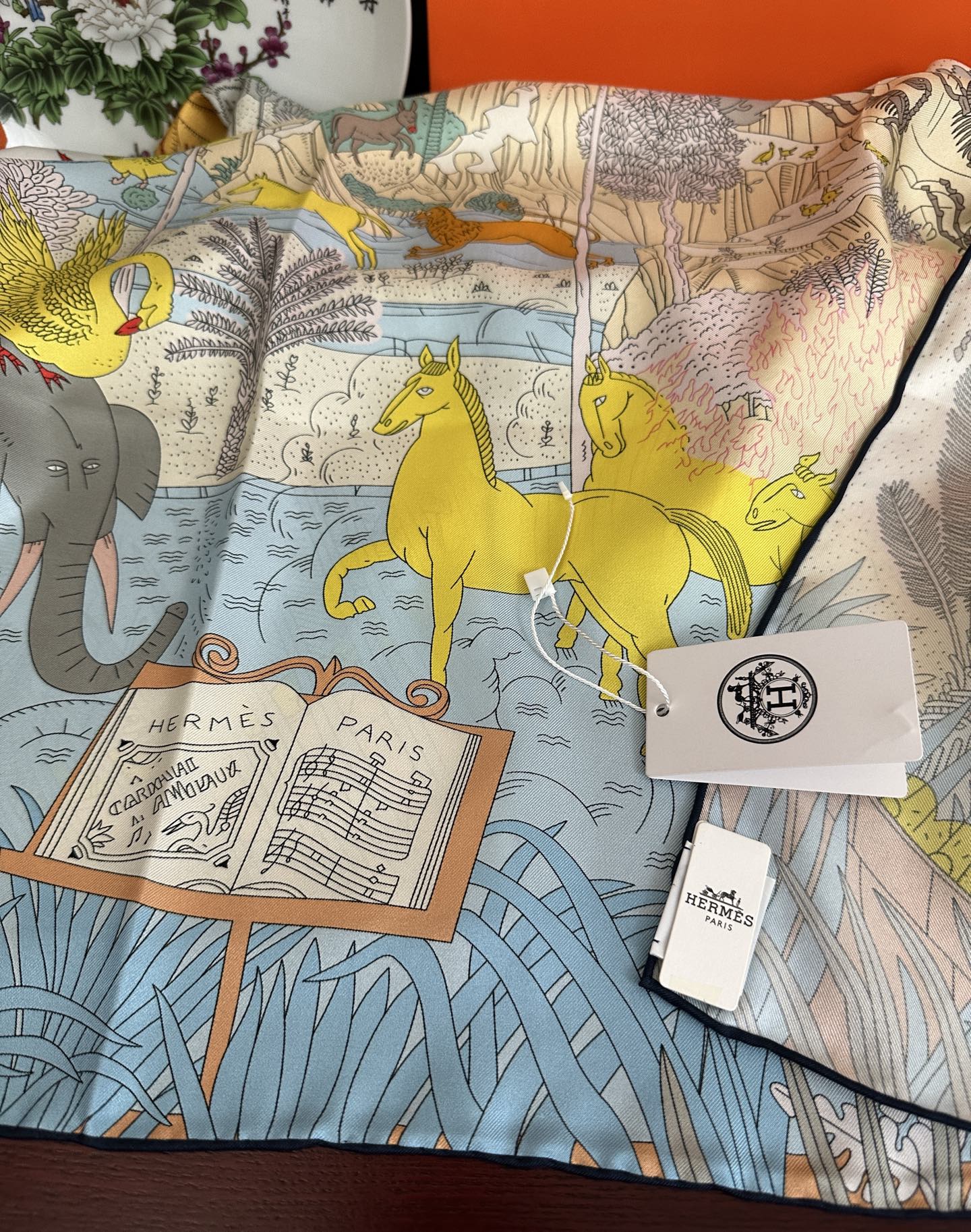 上新2026 。HERMES 重磅[庆祝]【大自然动物森林】方巾[嘴唇]精简时髦，品质感很显好[得意]好