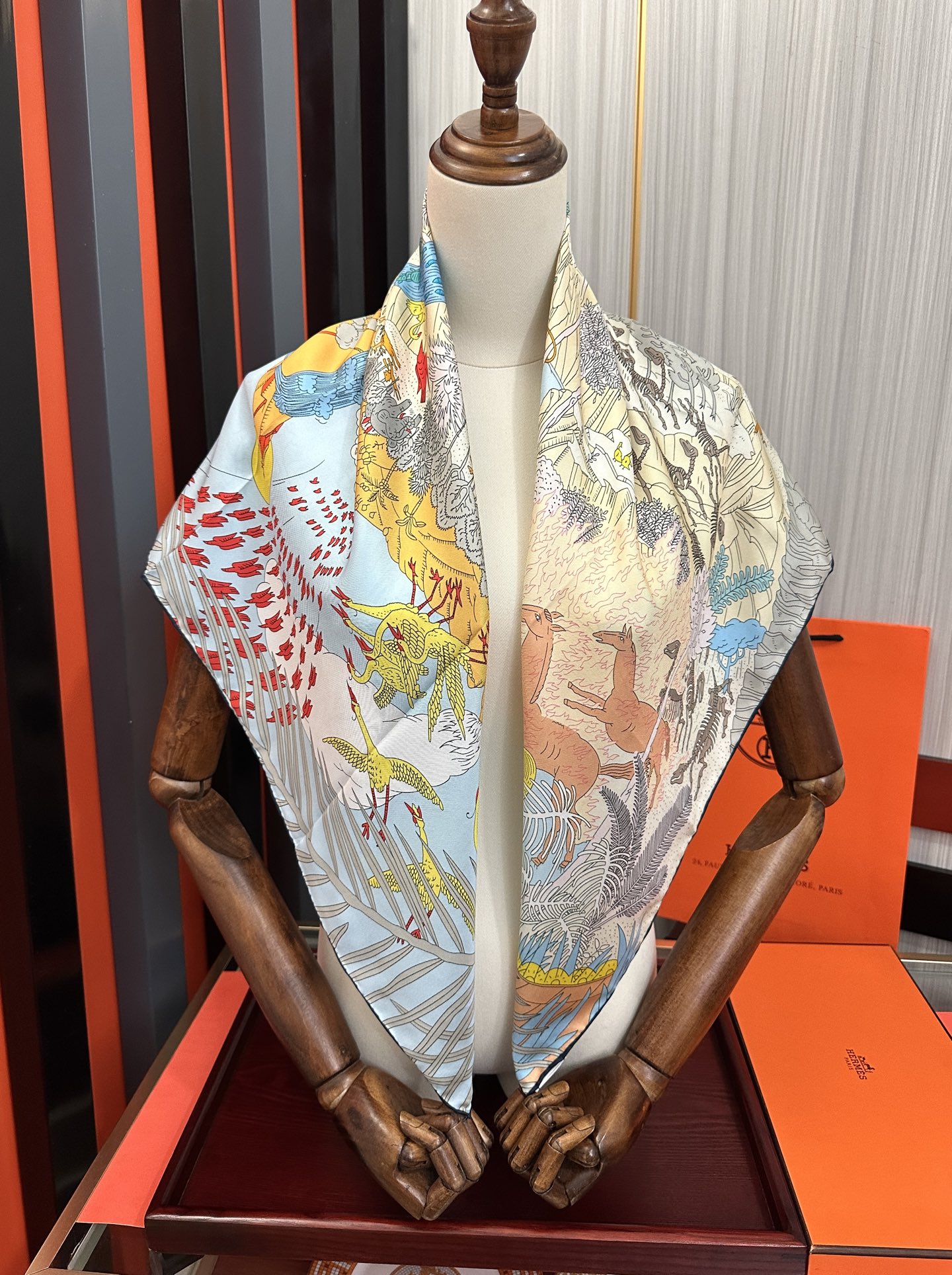 上新2026 。HERMES 重磅[庆祝]【大自然动物森林】方巾[嘴唇]精简时髦，品质感很显好[得意]好
