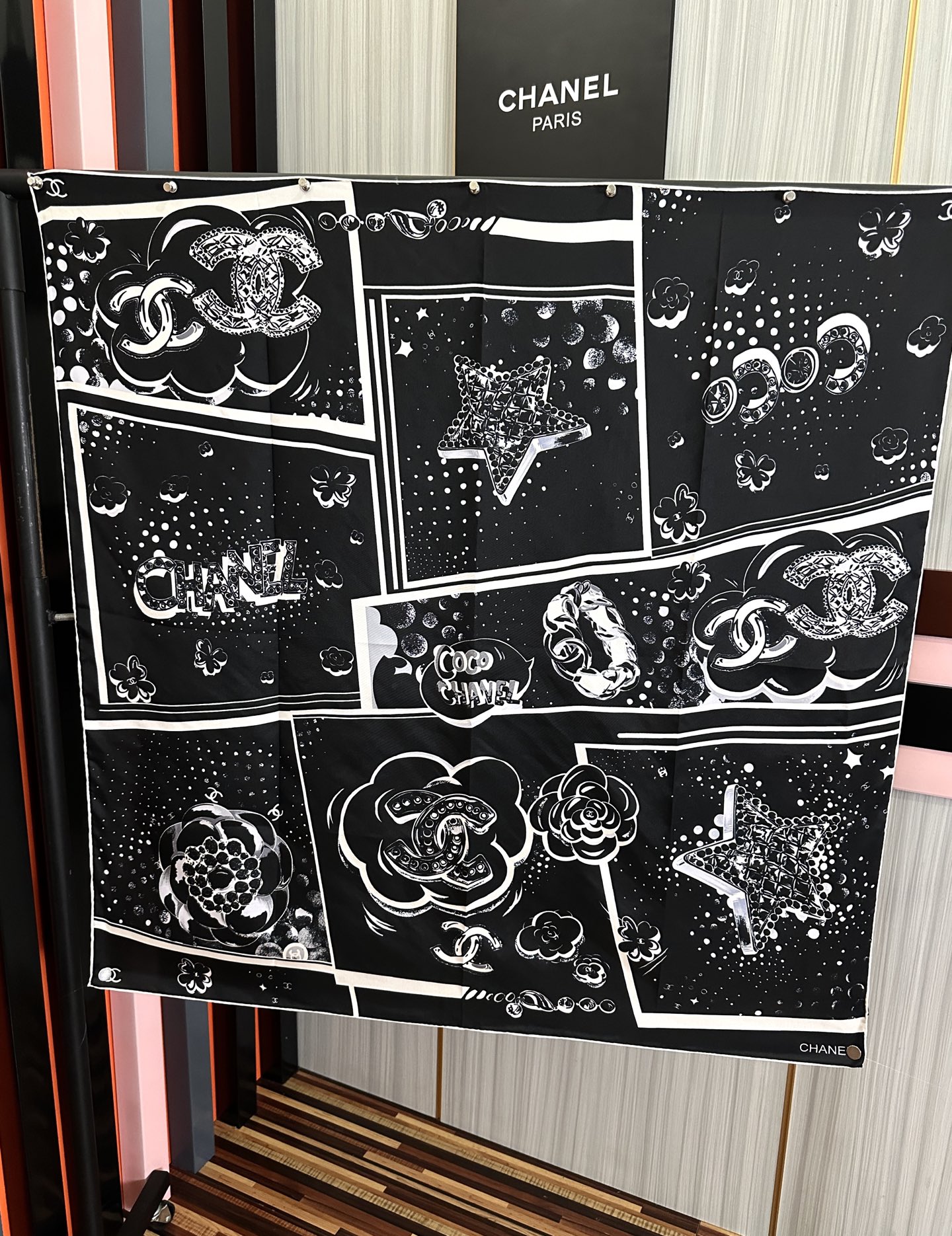 。新款 香奈儿🌟【星星🌟涂鸦】2026太美了[庆祝]四季都可以用‼️真心美的让人非常非常心动 上身效果简