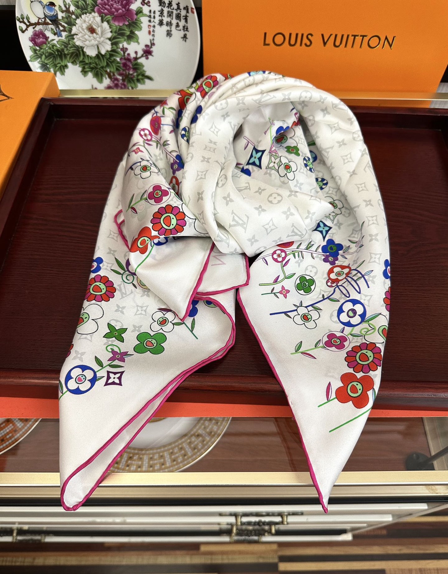 。最新款 LV 高品质永远都是那么经典[庆祝]今年最流行的款式[太阳]顶级设计 Monogram SuP