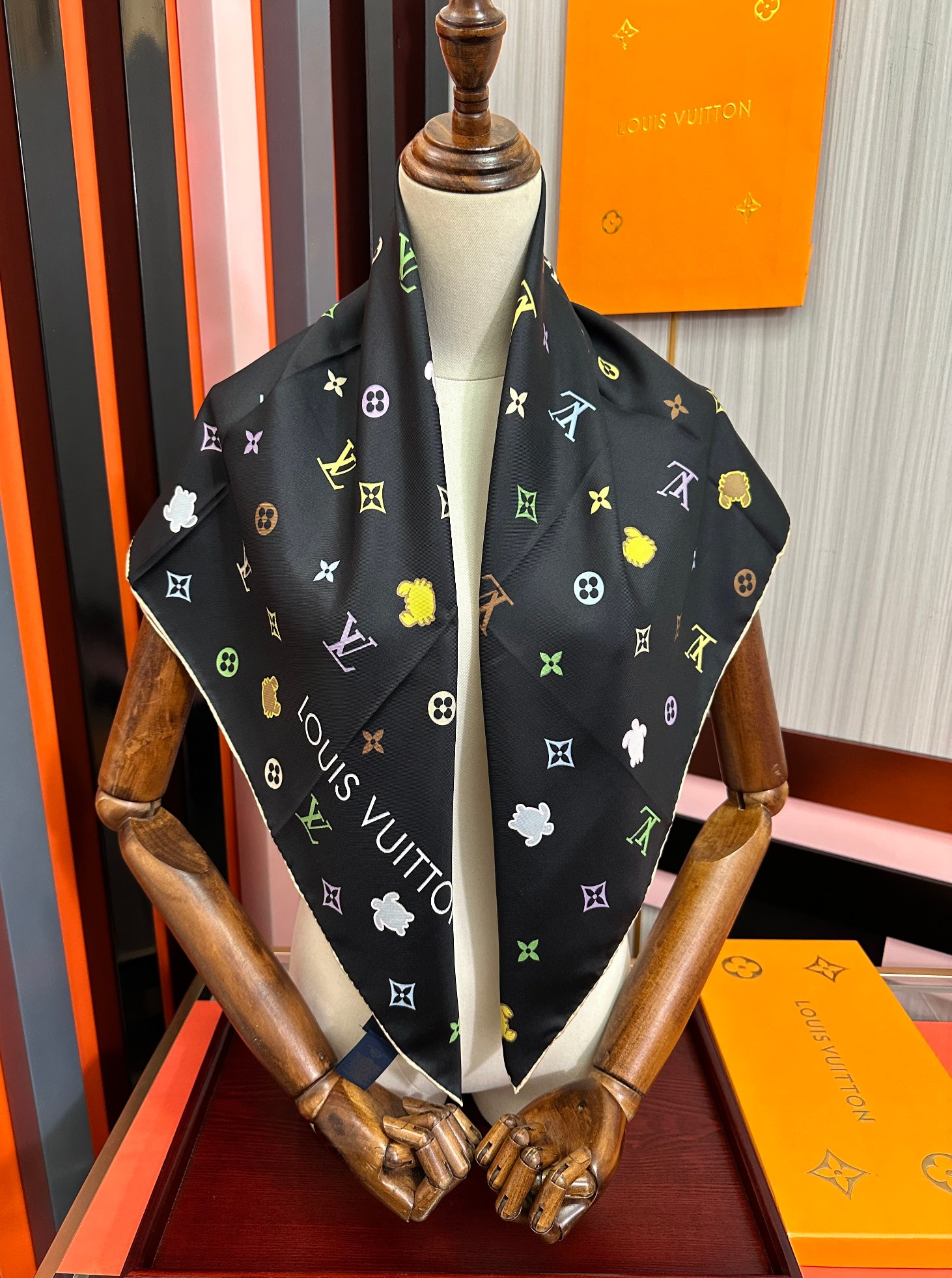 高版本LVZG同步【双面同色】[庆祝]“L家”90经典色彩向原创设计致敬[太阳]作品未经重新诠释或设计[嘴唇]以简单而忠