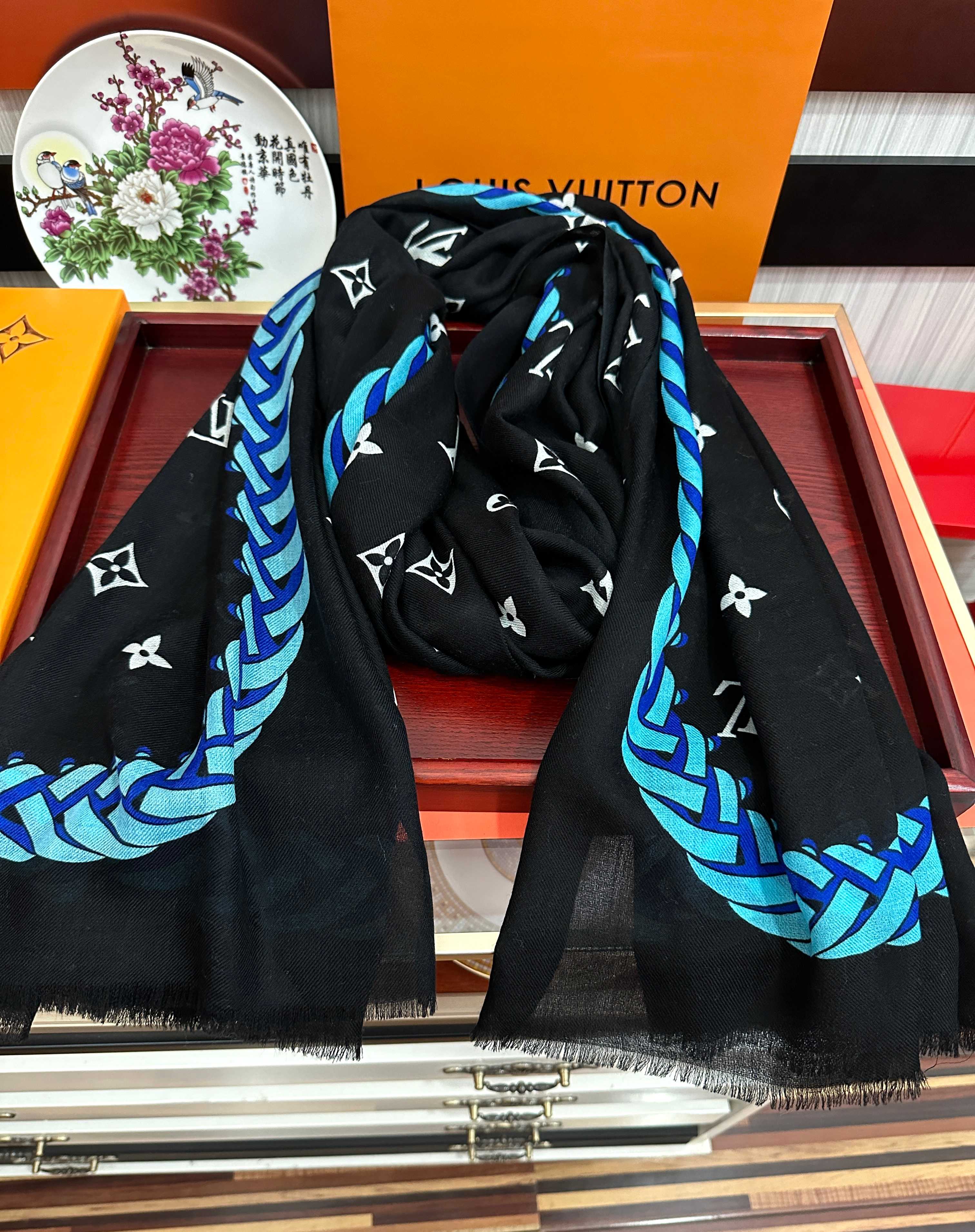 🔥 L v家 2026最新款‼️真心赞👍【戒指绒长巾】😘💍实物真心美 🎀披肩配以印花💓💃🏻无论设计喷绘都