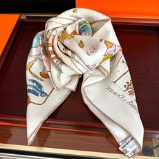 🔥新款爱马仕【马鞍上的苹果树】2026ZG同步 90双面方巾手工卷边斜纹真丝方巾这款爱马仕的经典单品展现 🔥新款爱马仕【马鞍上的苹果树】2026ZG同步 90双面方巾手工卷边斜纹真丝方巾这款爱马仕的经典单品展现