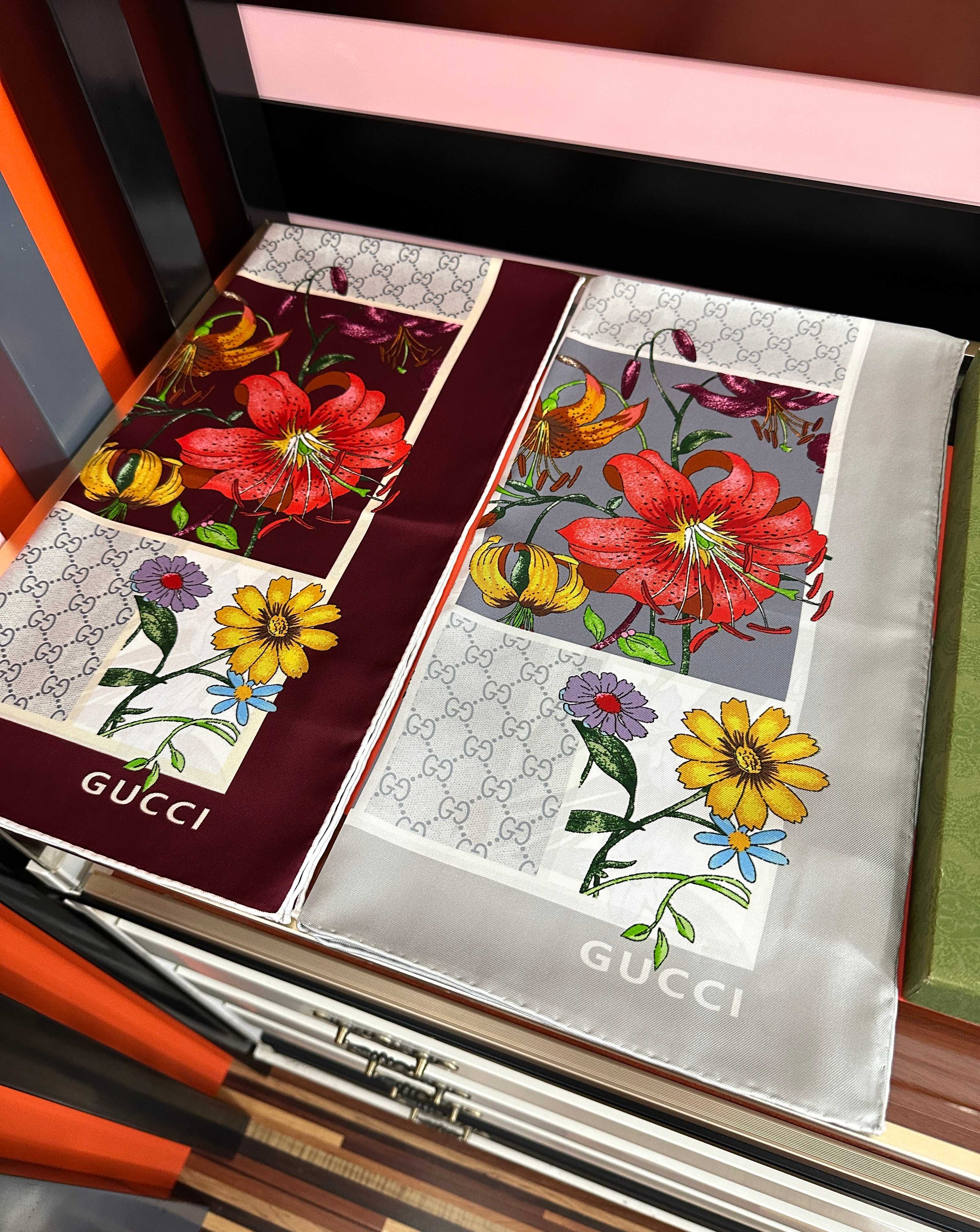 🆕 🔥新款Gucci 2026印花双面同色桑品牌桑蚕丝配饰系列秉承经典[强]以华贵材质、精湛工艺与清新色调焕新演绎GG、