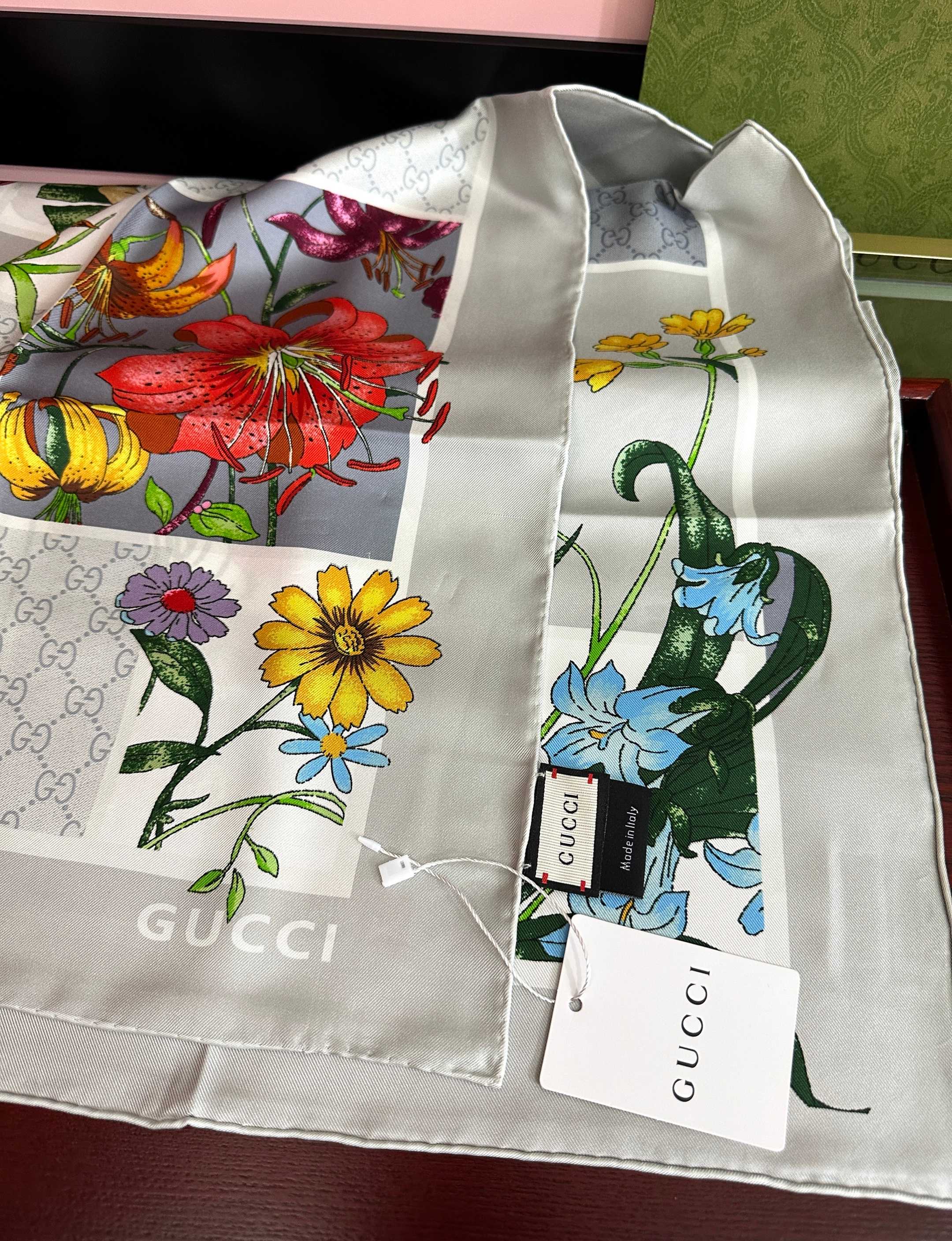 🔥新款Gucci 2026印花双面同色桑品牌桑蚕丝配饰系列秉承经典[强]以华贵材质、精湛工艺与清新色调焕