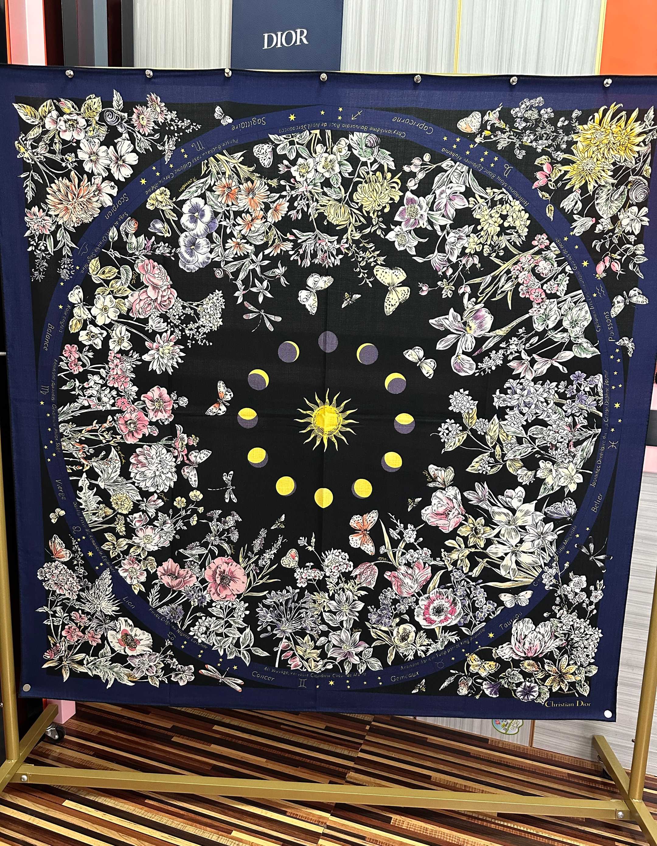 上新❤️迪奥 2026【花奔系列双面同色】经典优雅[礼物]~气质到骨子里[色]新一季的面料超高级，真心超