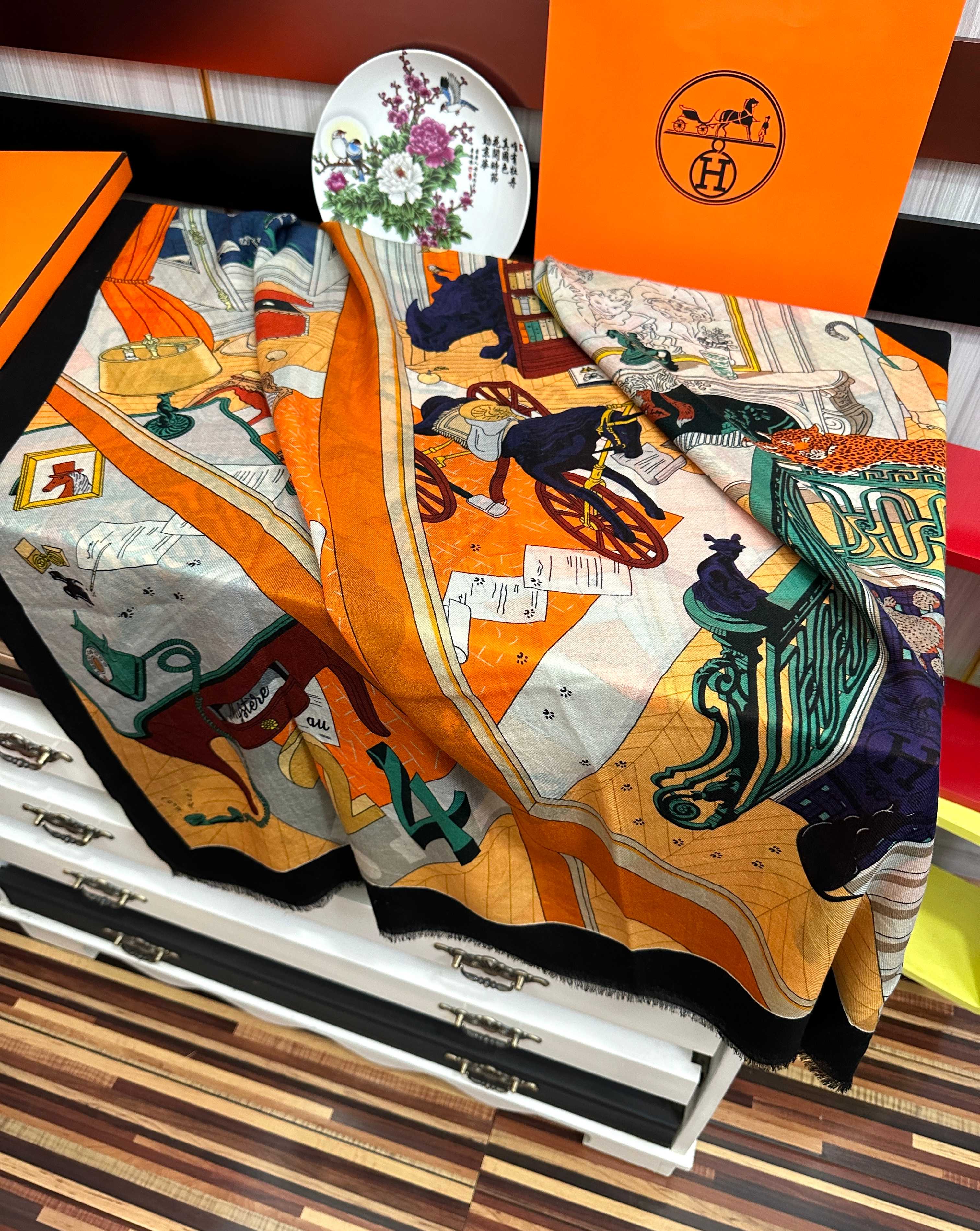 🔥 爱马士2026 最新款【24号之谜】顶级设计太美了，真心赞👍😘💍实物真心美 🎀披肩配以印花💓💃🏻无论