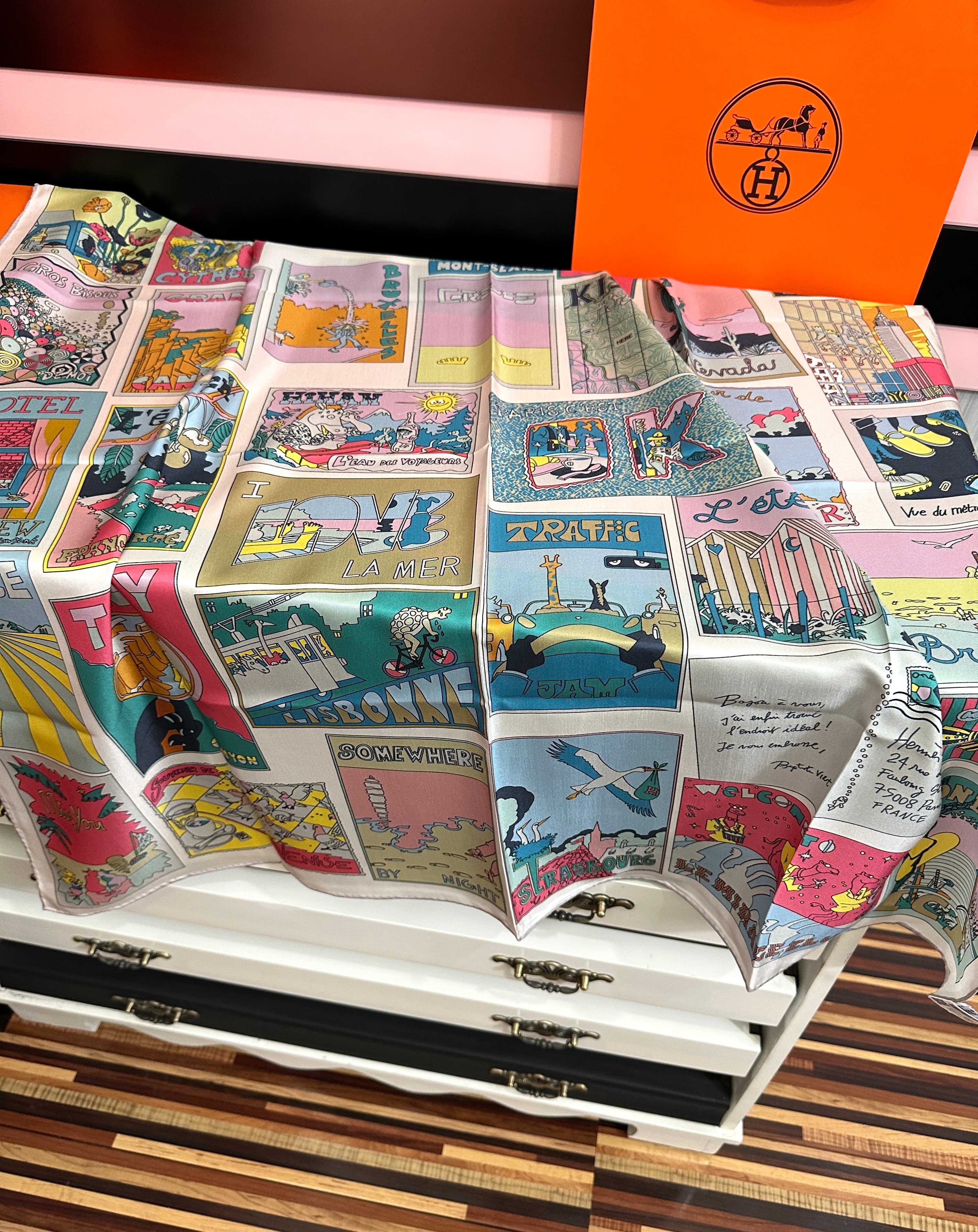新款 爱马仕 2026新款太美了【乐享天地90方巾】精致手工卷边，买到都说好👍下手一定要快高端 大爱❤️女人尤物 货极少