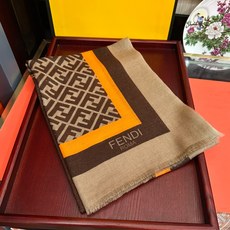 🔥新款2026 F家最新款银丝【FF银丝印花长巾】💟 度假及日常都非常好搭配的款😍订】一看到就想去旅游‼️平时穿搭也非 🔥新款2026 F家最新款银丝【FF银丝印花长巾】💟 度假及日常都非常好搭配的款😍订】一看到就想去旅游‼️平时穿搭也非