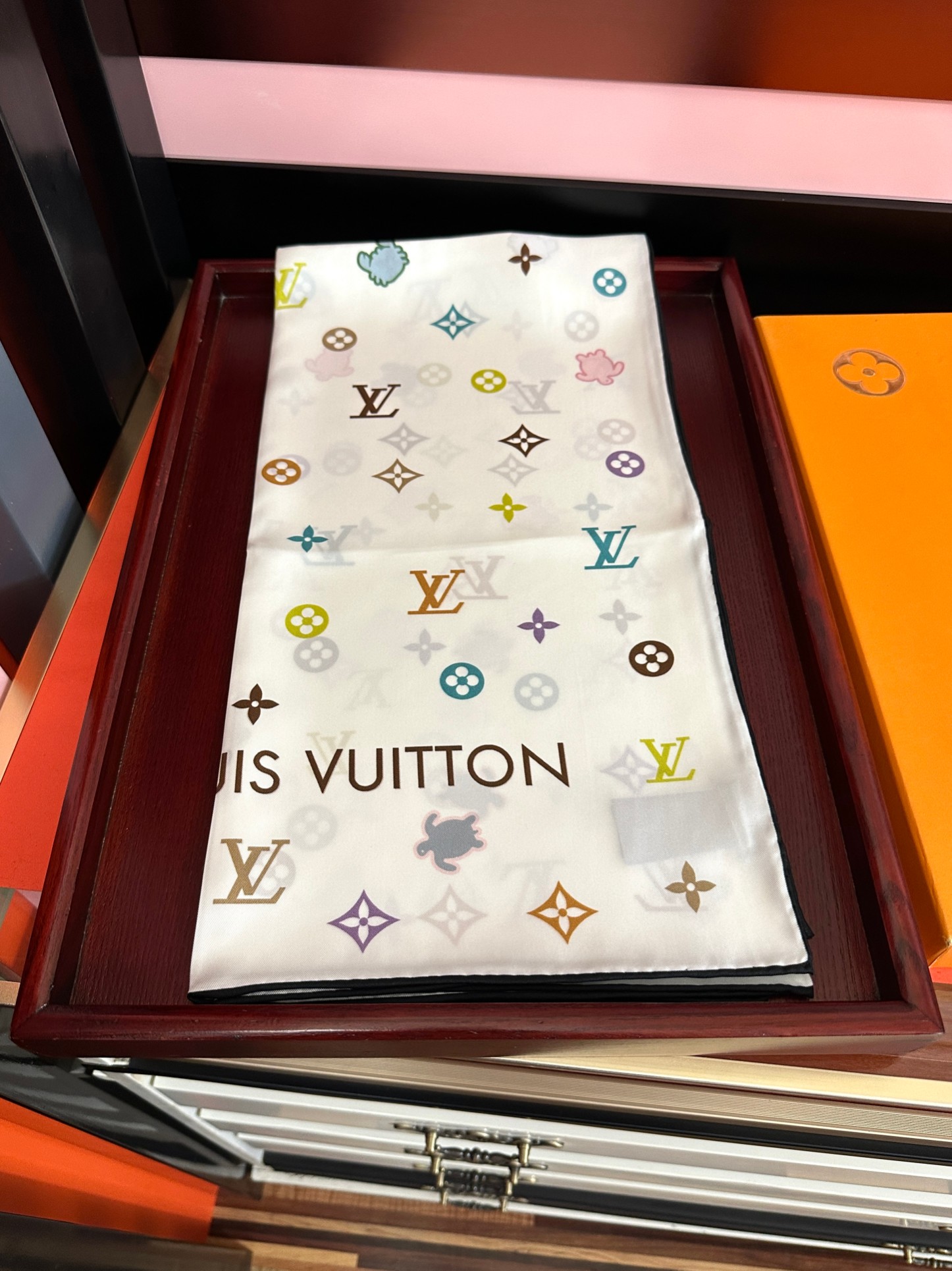高版本LVZG同步【双面同色】[庆祝]“L家”90经典色彩向原创设计致敬[太阳]作品未经重新诠释或设计[嘴唇]以简单而忠