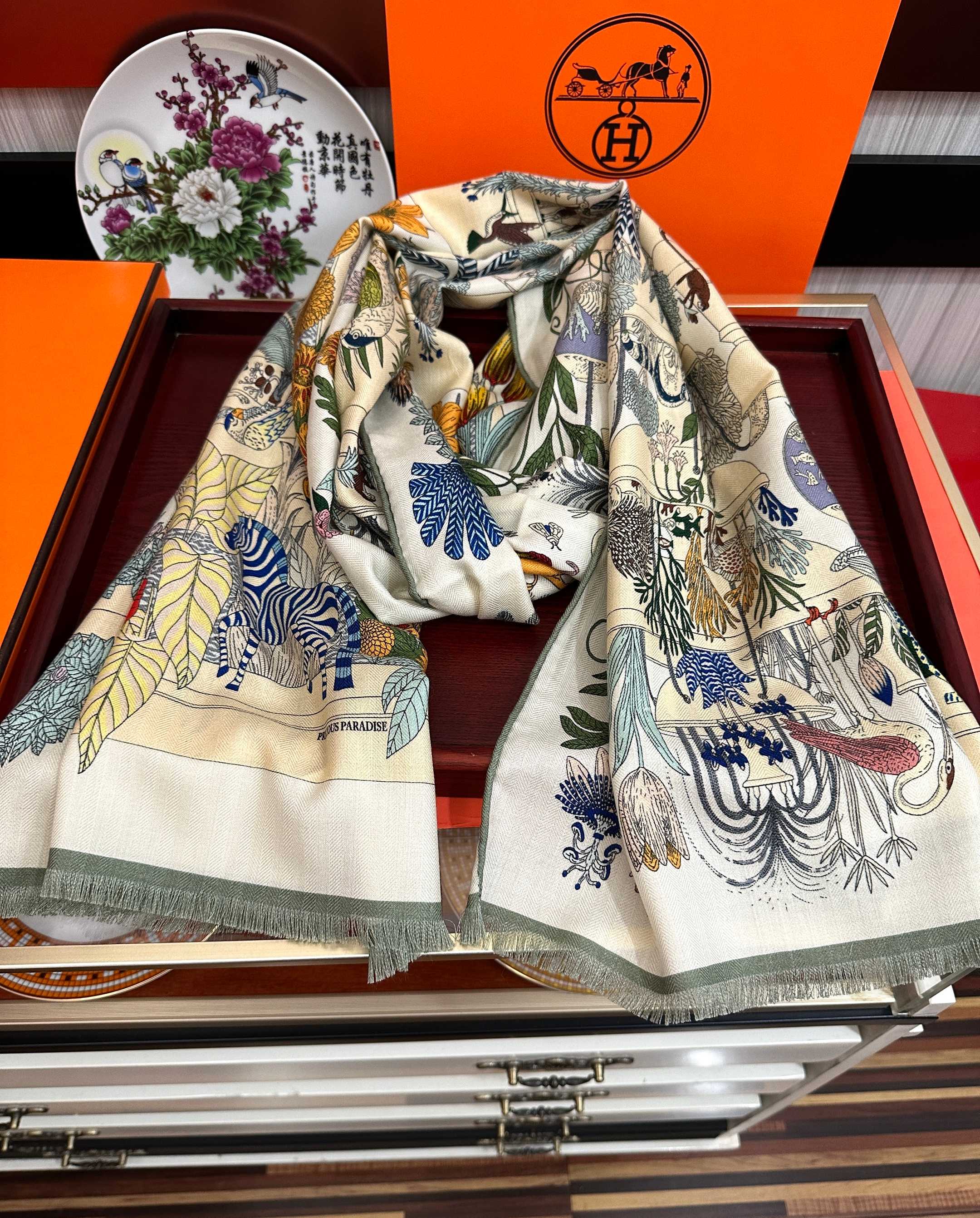 🆕 🔥新款 2026爱马士【双面同色印花】[吃瓜]下手一定要快[嘴唇]四季都可以用[勾引]真心美的让人非常非上身效果简直