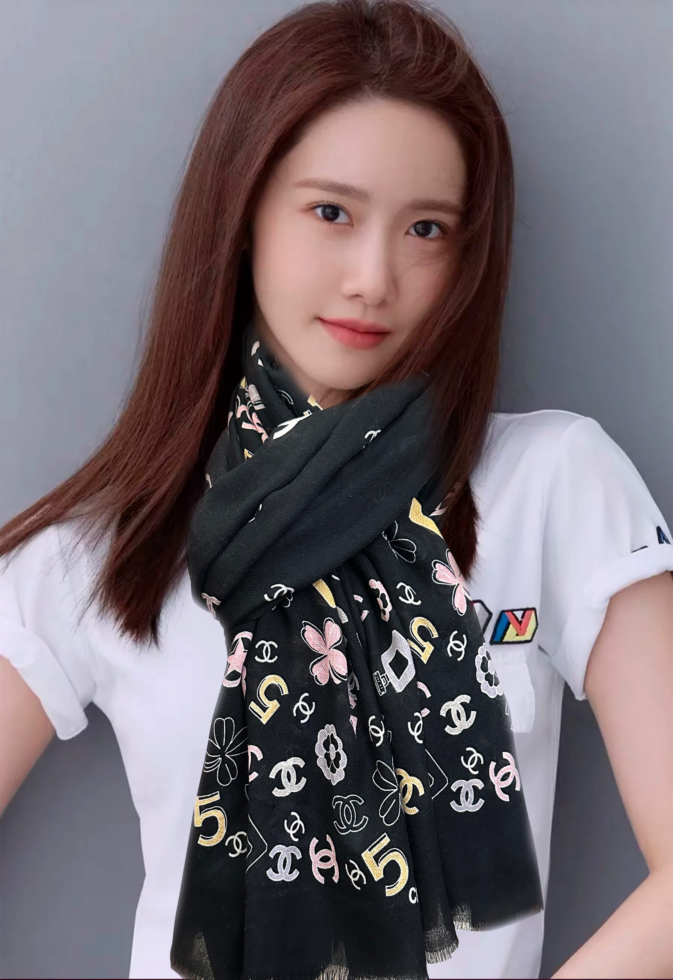 🆕 🔥爆款小香太美了[嘴唇]2026最新款【5号香水瓶】必备款 顶级设计太美了，真心赞👍😘💍实物真心美 🎀披肩配以印花💓