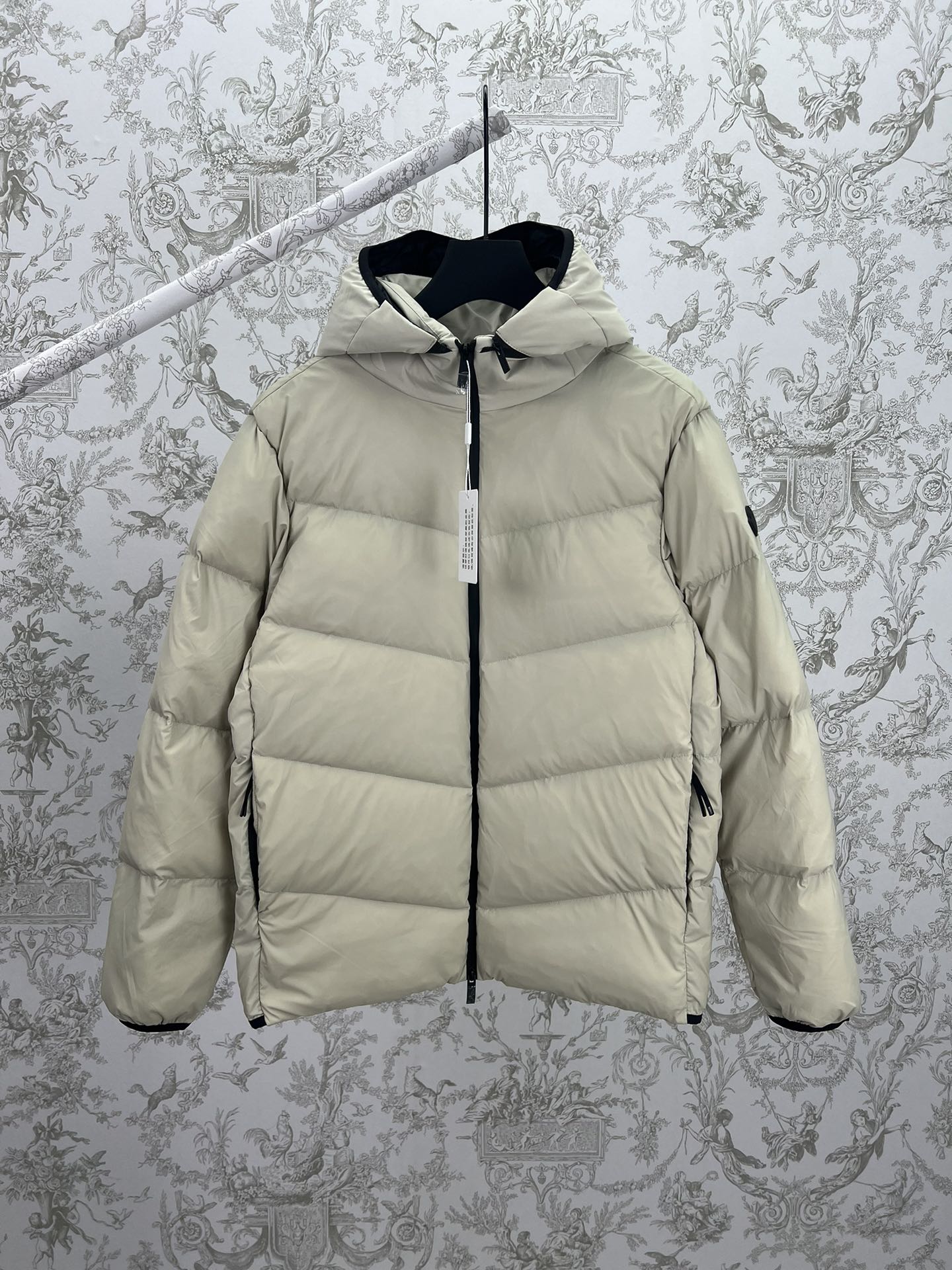 Moncler 25ss nuevo Forez Hooded Short Down chaqueta de plumón de manga larga con capucha, cremallera, corte corto, colo…
