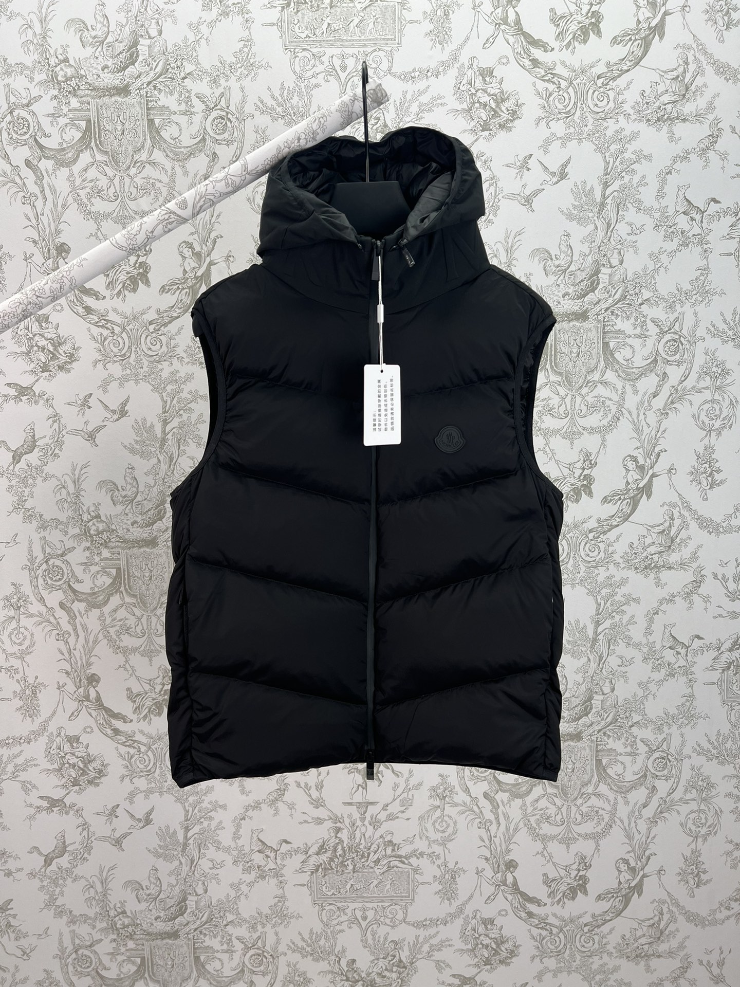 Moncler 25ss nuevo Guersac chaleco acolchado de plumón con capucha para hombre, el chaleco de plumón Guersac está confe…