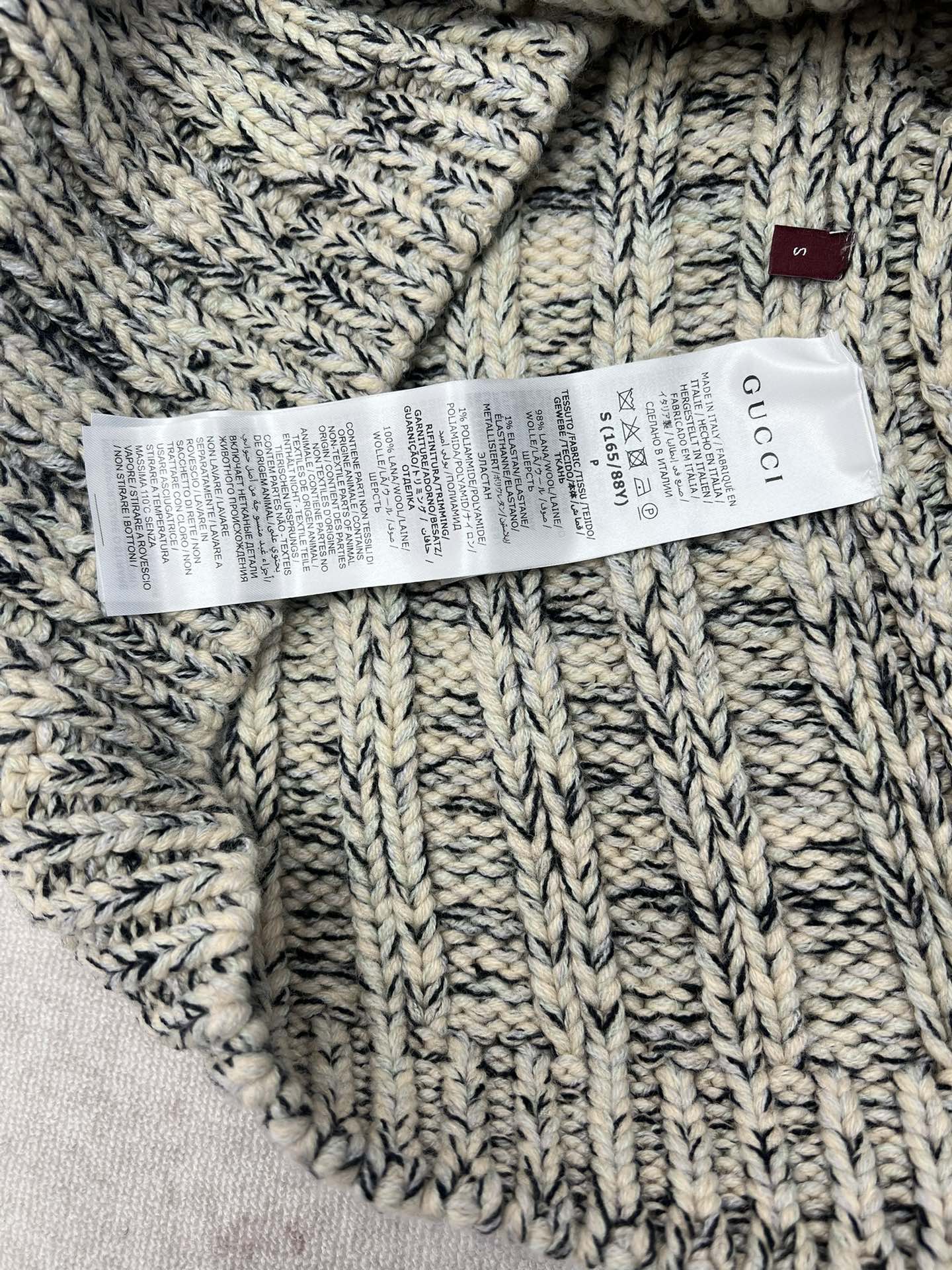 Gucci Women's Knitwear Wool Blend Cardigan Sweater - Cream/Gray 9 i1759639402 736 3